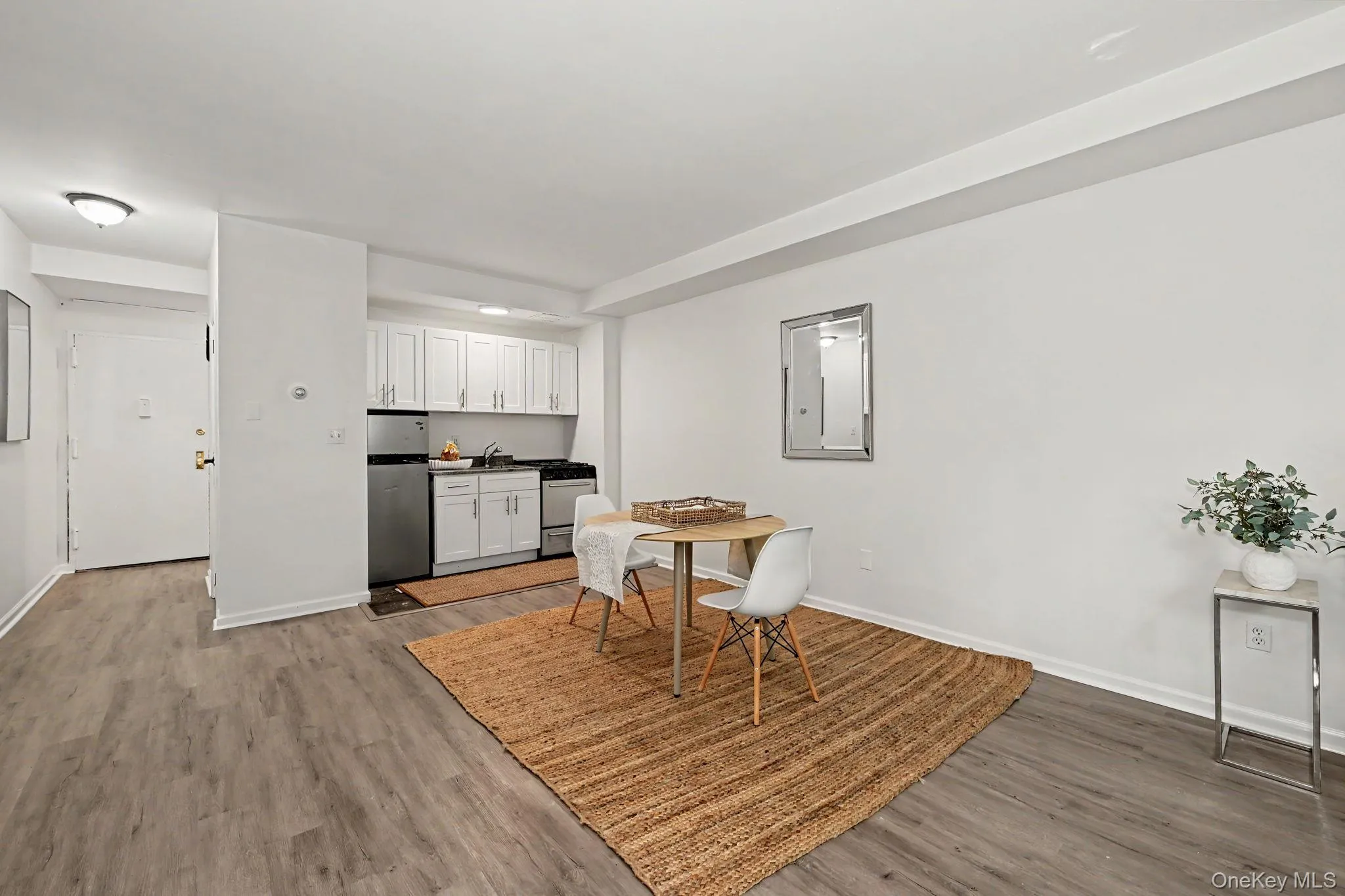 2241 Palmer Avenue, New Rochelle, NY, 1 Room Rooms,1 BathroomBathrooms,Residential,For Rent,Palmer,0,1013915 2241 Palmer Avenue, New Rochelle, NY, 1 Room Rooms,1 BathroomBathrooms,Residential,For Rent,Palmer,0,1013915