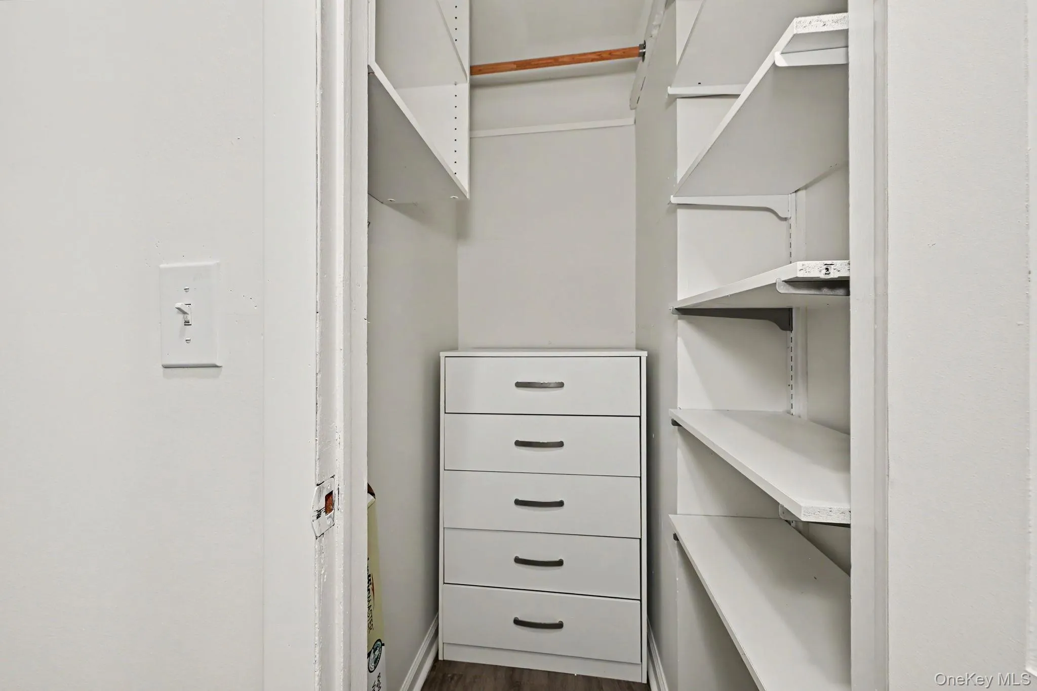 2241 Palmer Avenue, New Rochelle, NY, 1 Room Rooms,1 BathroomBathrooms,Residential,For Rent,Palmer,0,1013915 2241 Palmer Avenue, New Rochelle, NY, 1 Room Rooms,1 BathroomBathrooms,Residential,For Rent,Palmer,0,1013915
