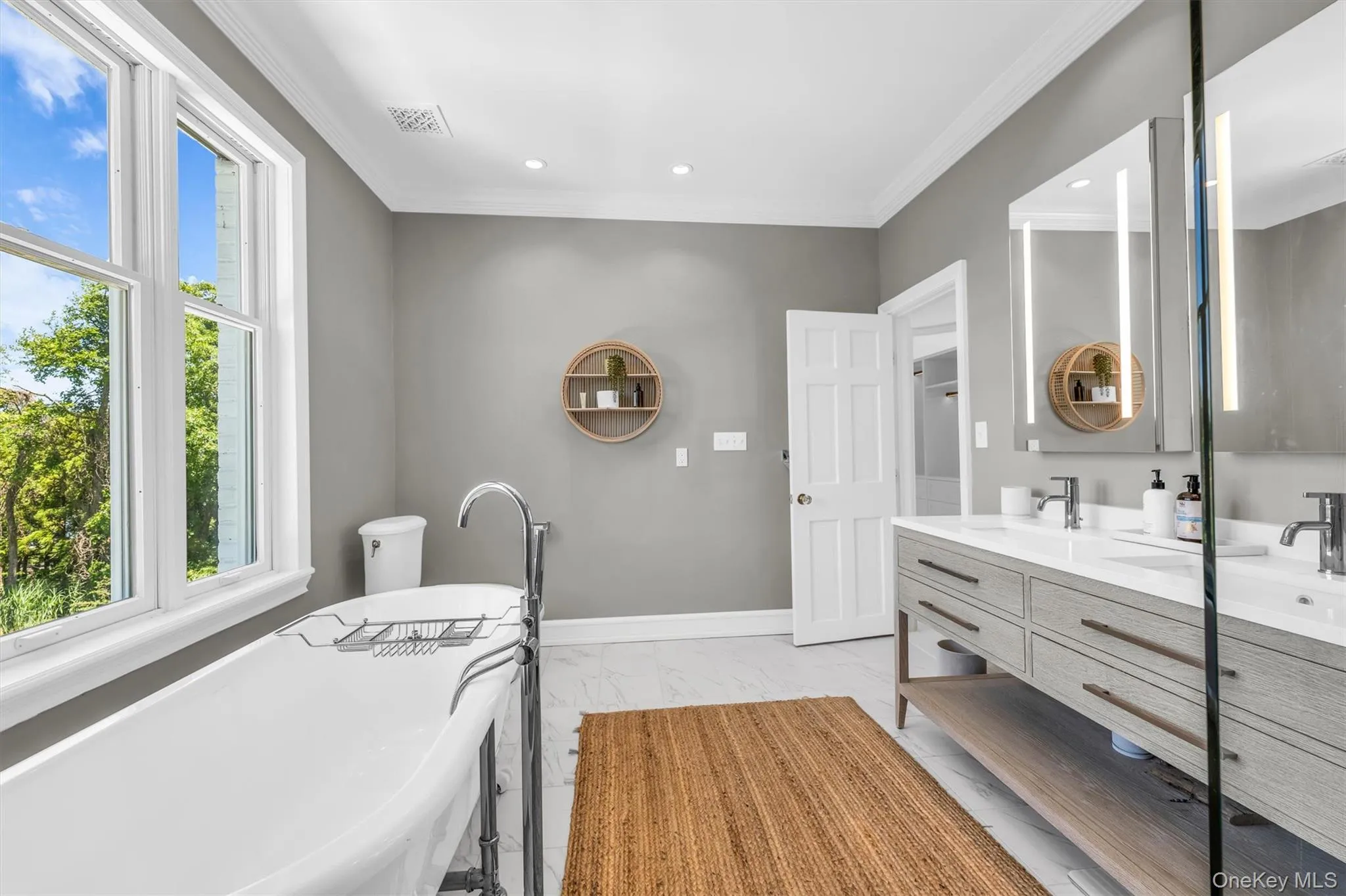 68 Howells Point Road, Brookhaven, NY, 5 Bedrooms Bedrooms, 12 Rooms Rooms,5 BathroomsBathrooms,Residential,For Rent,Howells Point,0,1013917 68 Howells Point Road, Brookhaven, NY, 5 Bedrooms Bedrooms, 12 Rooms Rooms,5 BathroomsBathrooms,Residential,For Rent,Howells Point,0,1013917