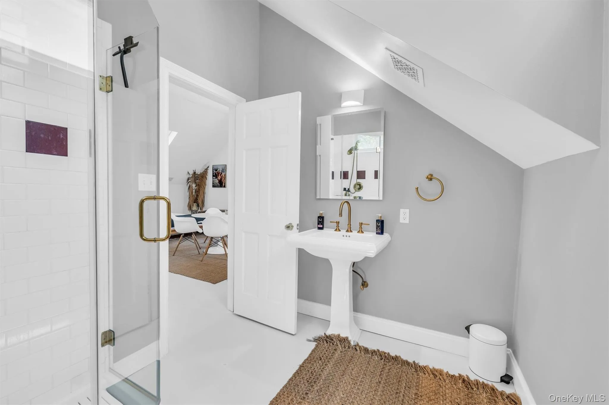 68 Howells Point Road, Brookhaven, NY, 5 Bedrooms Bedrooms, 12 Rooms Rooms,5 BathroomsBathrooms,Residential,For Rent,Howells Point,0,1013917 68 Howells Point Road, Brookhaven, NY, 5 Bedrooms Bedrooms, 12 Rooms Rooms,5 BathroomsBathrooms,Residential,For Rent,Howells Point,0,1013917