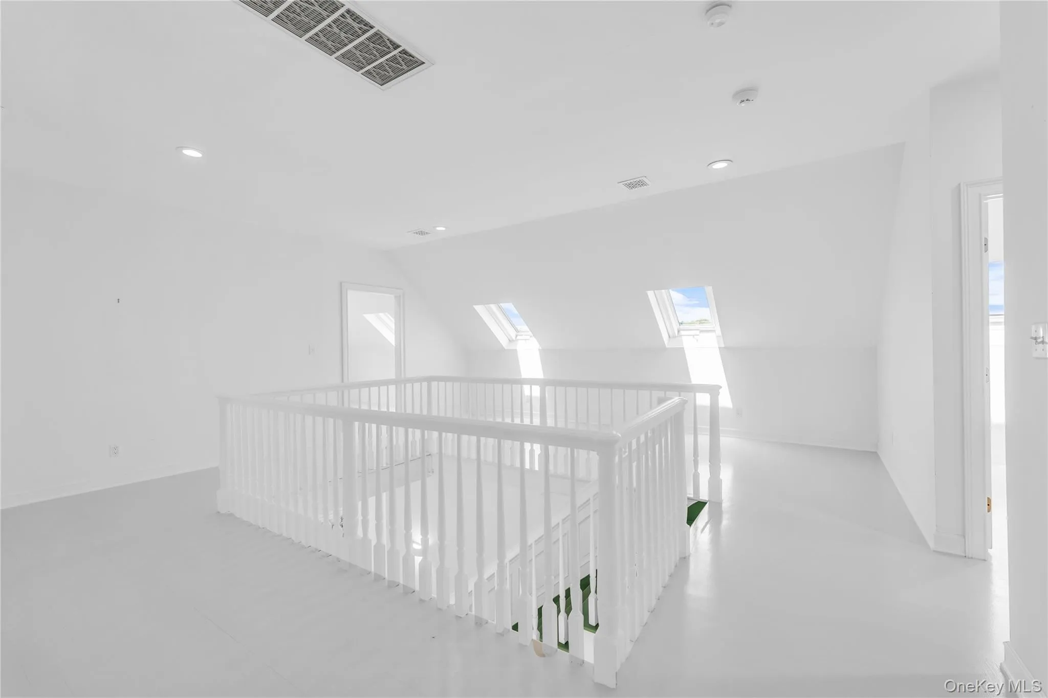 68 Howells Point Road, Brookhaven, NY, 5 Bedrooms Bedrooms, 12 Rooms Rooms,5 BathroomsBathrooms,Residential,For Rent,Howells Point,0,1013917 68 Howells Point Road, Brookhaven, NY, 5 Bedrooms Bedrooms, 12 Rooms Rooms,5 BathroomsBathrooms,Residential,For Rent,Howells Point,0,1013917