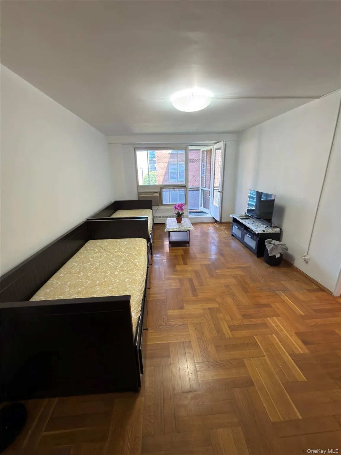 97-10 62nd Drive, New York, NY, 1 Bedroom Bedrooms, 4 Rooms Rooms,1 BathroomBathrooms,Residential Lease,For Rent,62nd,0,1013927 97-10 62nd Drive, New York, NY, 1 Bedroom Bedrooms, 4 Rooms Rooms,1 BathroomBathrooms,Residential Lease,For Rent,62nd,0,1013927
