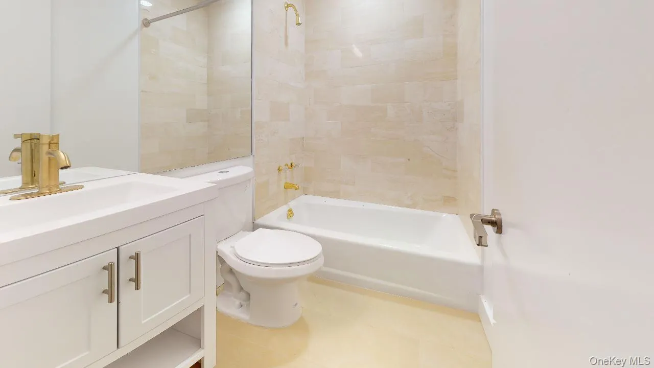 67-39 Clyde Street, New York, NY, 2 Bedrooms Bedrooms, 4 Rooms Rooms,2 BathroomsBathrooms,Residential Lease,For Rent,Clyde,0,1013929 67-39 Clyde Street, New York, NY, 2 Bedrooms Bedrooms, 4 Rooms Rooms,2 BathroomsBathrooms,Residential Lease,For Rent,Clyde,0,1013929