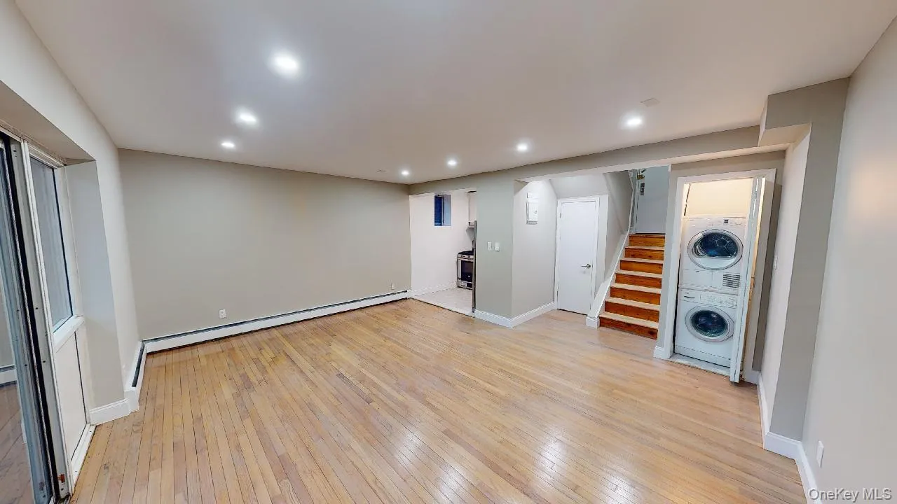 67-39 Clyde Street, New York, NY, 2 Bedrooms Bedrooms, 4 Rooms Rooms,2 BathroomsBathrooms,Residential Lease,For Rent,Clyde,0,1013929 67-39 Clyde Street, New York, NY, 2 Bedrooms Bedrooms, 4 Rooms Rooms,2 BathroomsBathrooms,Residential Lease,For Rent,Clyde,0,1013929