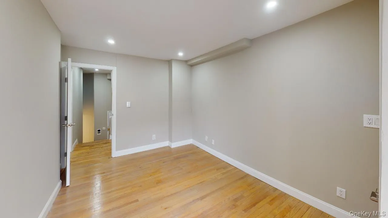 67-39 Clyde Street, New York, NY, 2 Bedrooms Bedrooms, 4 Rooms Rooms,2 BathroomsBathrooms,Residential Lease,For Rent,Clyde,0,1013929 67-39 Clyde Street, New York, NY, 2 Bedrooms Bedrooms, 4 Rooms Rooms,2 BathroomsBathrooms,Residential Lease,For Rent,Clyde,0,1013929