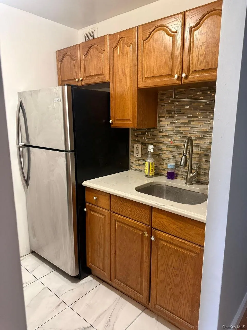 33 Harper Court, New York, NY, 2 Bedrooms Bedrooms, 5 Rooms Rooms,1 BathroomBathrooms,Residential Lease,For Rent,Harper,0,1013931 33 Harper Court, New York, NY, 2 Bedrooms Bedrooms, 5 Rooms Rooms,1 BathroomBathrooms,Residential Lease,For Rent,Harper,0,1013931