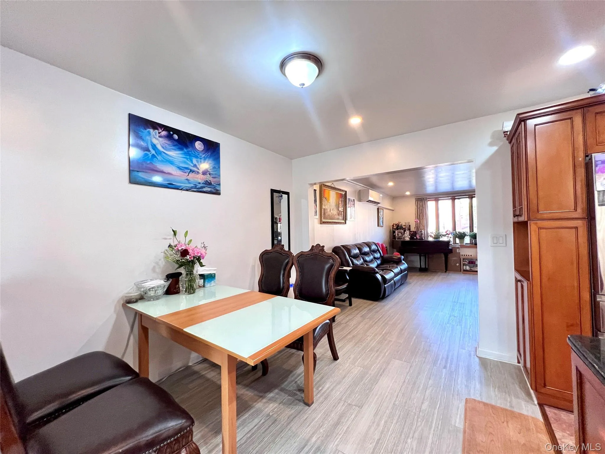 5328 196th Street, New York, NY, 3 Bedrooms Bedrooms, 6 Rooms Rooms,2 BathroomsBathrooms,Residential,For Rent,196th,0,1013932 5328 196th Street, New York, NY, 3 Bedrooms Bedrooms, 6 Rooms Rooms,2 BathroomsBathrooms,Residential,For Rent,196th,0,1013932