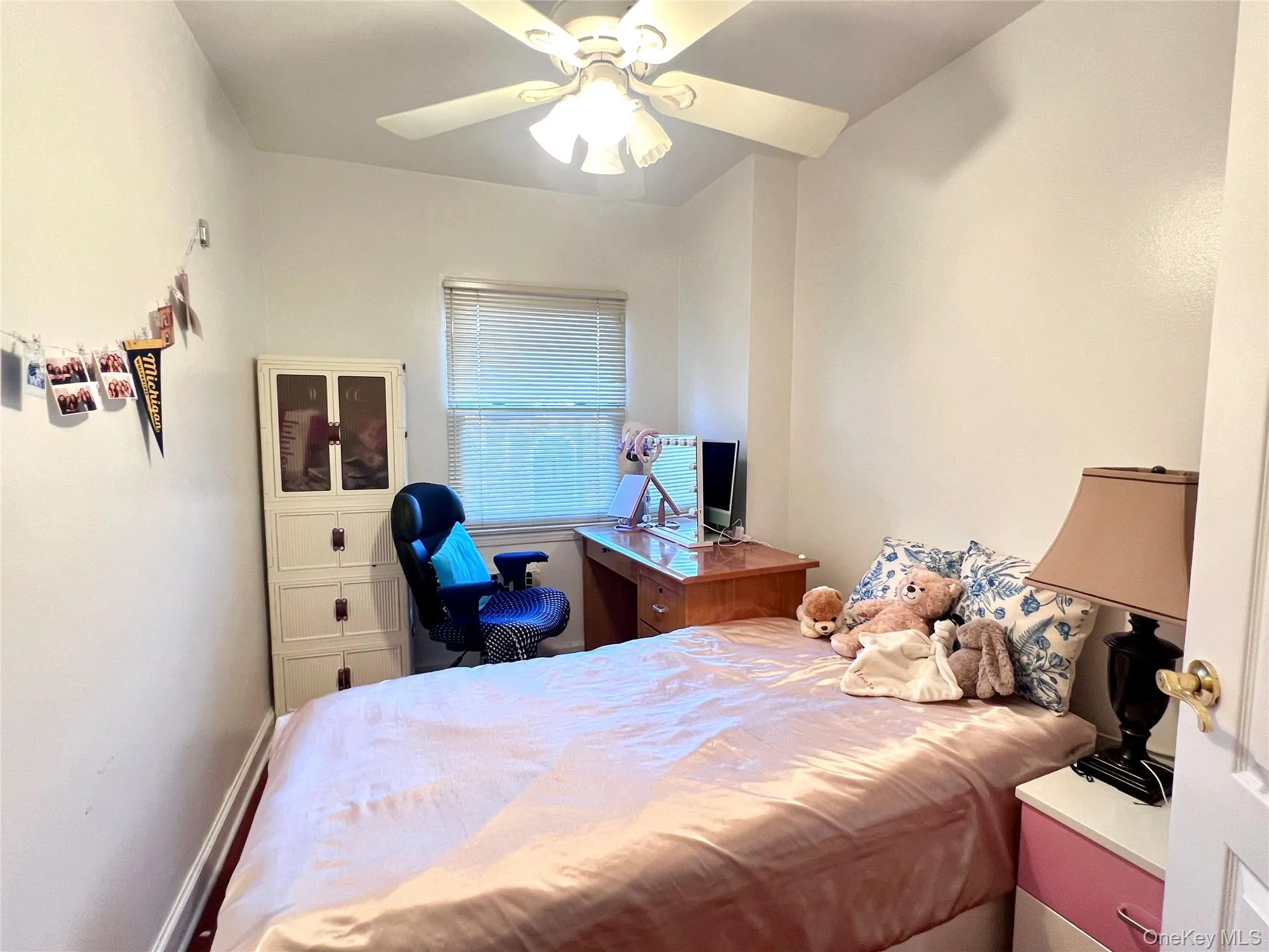 5328 196th Street, New York, NY, 3 Bedrooms Bedrooms, 6 Rooms Rooms,2 BathroomsBathrooms,Residential,For Rent,196th,0,1013932 5328 196th Street, New York, NY, 3 Bedrooms Bedrooms, 6 Rooms Rooms,2 BathroomsBathrooms,Residential,For Rent,196th,0,1013932
