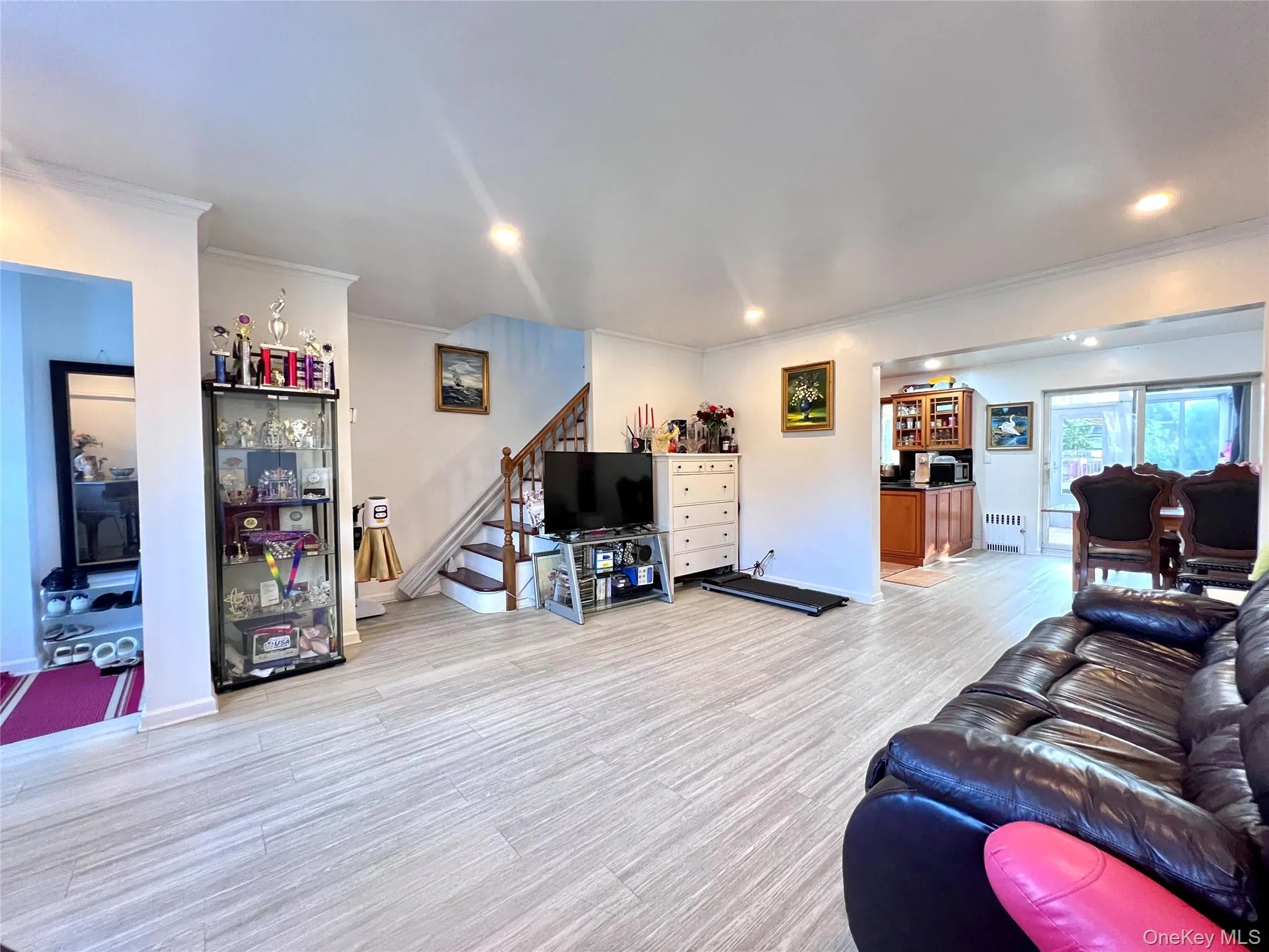 5328 196th Street, New York, NY, 3 Bedrooms Bedrooms, 6 Rooms Rooms,2 BathroomsBathrooms,Residential,For Rent,196th,0,1013932 5328 196th Street, New York, NY, 3 Bedrooms Bedrooms, 6 Rooms Rooms,2 BathroomsBathrooms,Residential,For Rent,196th,0,1013932