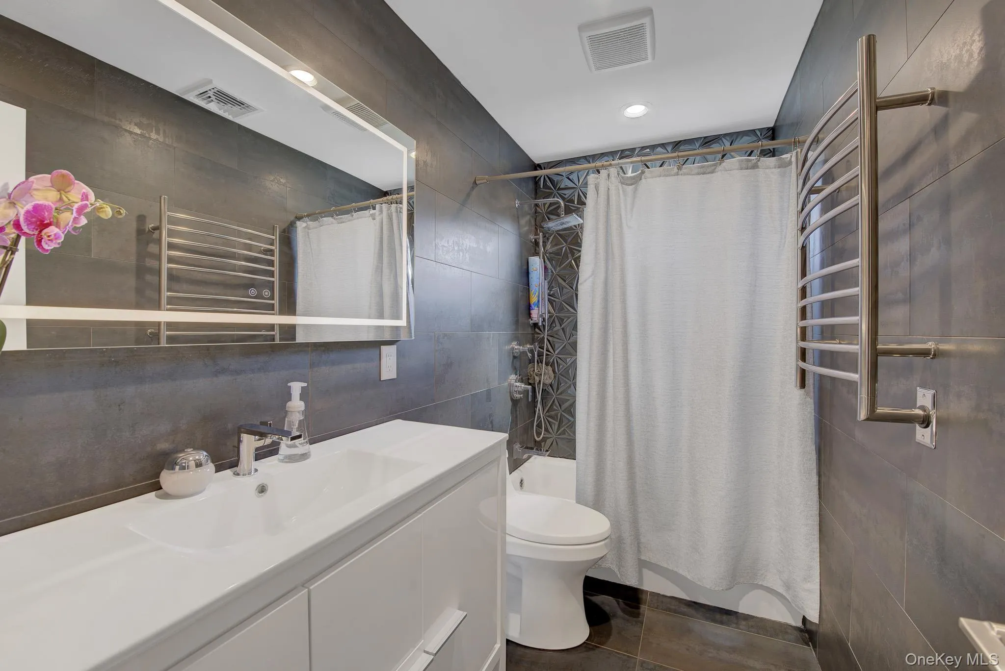 4 Seneca Drive, Huntington, NY, 4 Bedrooms Bedrooms, 6 Rooms Rooms,2 BathroomsBathrooms,Residential,For Rent,Seneca,0,1013938 4 Seneca Drive, Huntington, NY, 4 Bedrooms Bedrooms, 6 Rooms Rooms,2 BathroomsBathrooms,Residential,For Rent,Seneca,0,1013938