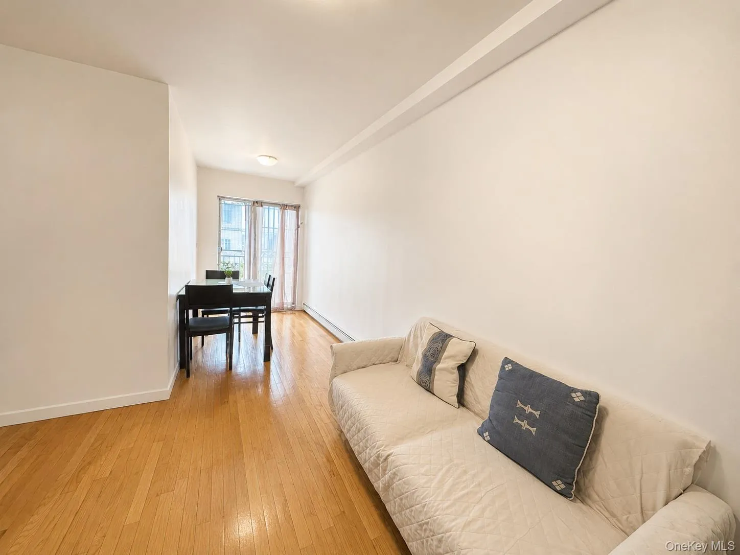 104-64 39th Avenue, New York, NY, 2 Bedrooms Bedrooms, 5 Rooms Rooms,1 BathroomBathrooms,Residential,For Rent,39th,0,1013940 104-64 39th Avenue, New York, NY, 2 Bedrooms Bedrooms, 5 Rooms Rooms,1 BathroomBathrooms,Residential,For Rent,39th,0,1013940