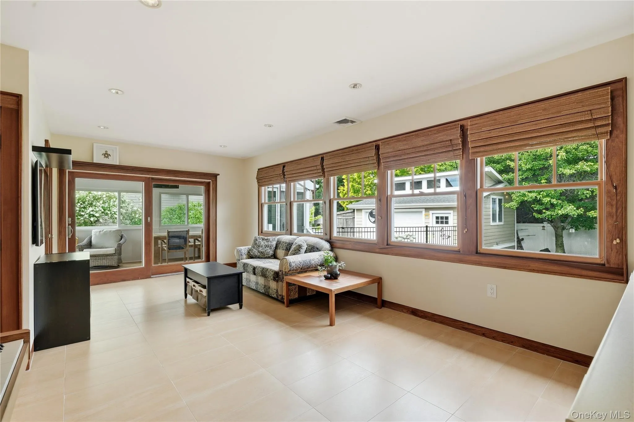 2544 Riverside Avenue, Hempstead, NY, 3 Bedrooms Bedrooms, 10 Rooms Rooms,2 BathroomsBathrooms,Residential,For Rent,Riverside,0,1013946 2544 Riverside Avenue, Hempstead, NY, 3 Bedrooms Bedrooms, 10 Rooms Rooms,2 BathroomsBathrooms,Residential,For Rent,Riverside,0,1013946