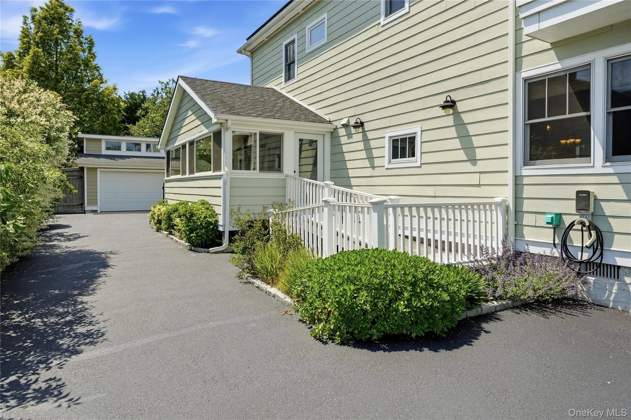 2544 Riverside Avenue, Hempstead, NY, 3 Bedrooms Bedrooms, 10 Rooms Rooms,2 BathroomsBathrooms,Residential,For Rent,Riverside,0,1013946 2544 Riverside Avenue, Hempstead, NY, 3 Bedrooms Bedrooms, 10 Rooms Rooms,2 BathroomsBathrooms,Residential,For Rent,Riverside,0,1013946