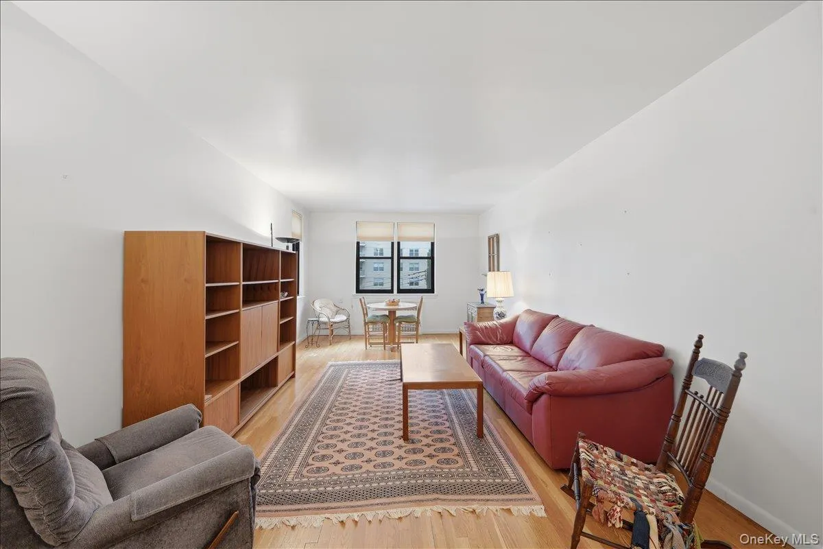 510 Kappock Street, New York, NY, 2 Bedrooms Bedrooms, 6 Rooms Rooms,1 BathroomBathrooms,Residential,For Rent,Kappock,0,1013949 510 Kappock Street, New York, NY, 2 Bedrooms Bedrooms, 6 Rooms Rooms,1 BathroomBathrooms,Residential,For Rent,Kappock,0,1013949