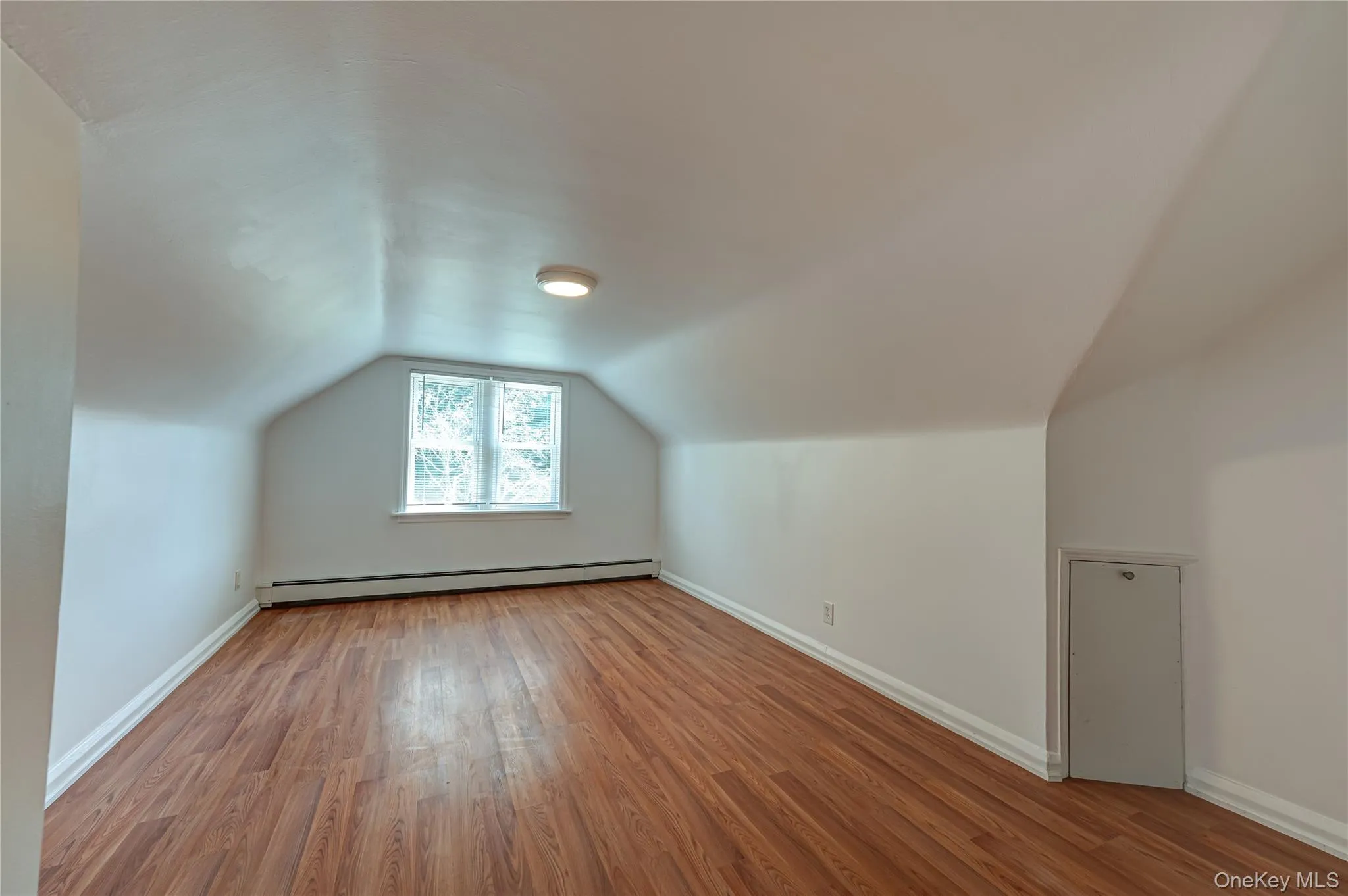 20 10th Street, Oyster Bay, NY, 2 Bedrooms Bedrooms, 4 Rooms Rooms,1 BathroomBathrooms,Residential Lease,For Rent,10th,0,1013957 20 10th Street, Oyster Bay, NY, 2 Bedrooms Bedrooms, 4 Rooms Rooms,1 BathroomBathrooms,Residential Lease,For Rent,10th,0,1013957