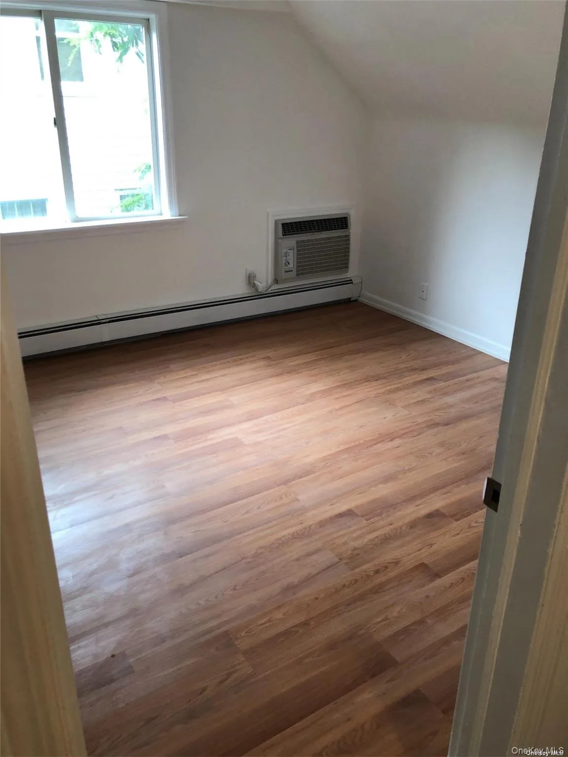 20 10th Street, Oyster Bay, NY, 2 Bedrooms Bedrooms, 4 Rooms Rooms,1 BathroomBathrooms,Residential Lease,For Rent,10th,0,1013957 20 10th Street, Oyster Bay, NY, 2 Bedrooms Bedrooms, 4 Rooms Rooms,1 BathroomBathrooms,Residential Lease,For Rent,10th,0,1013957