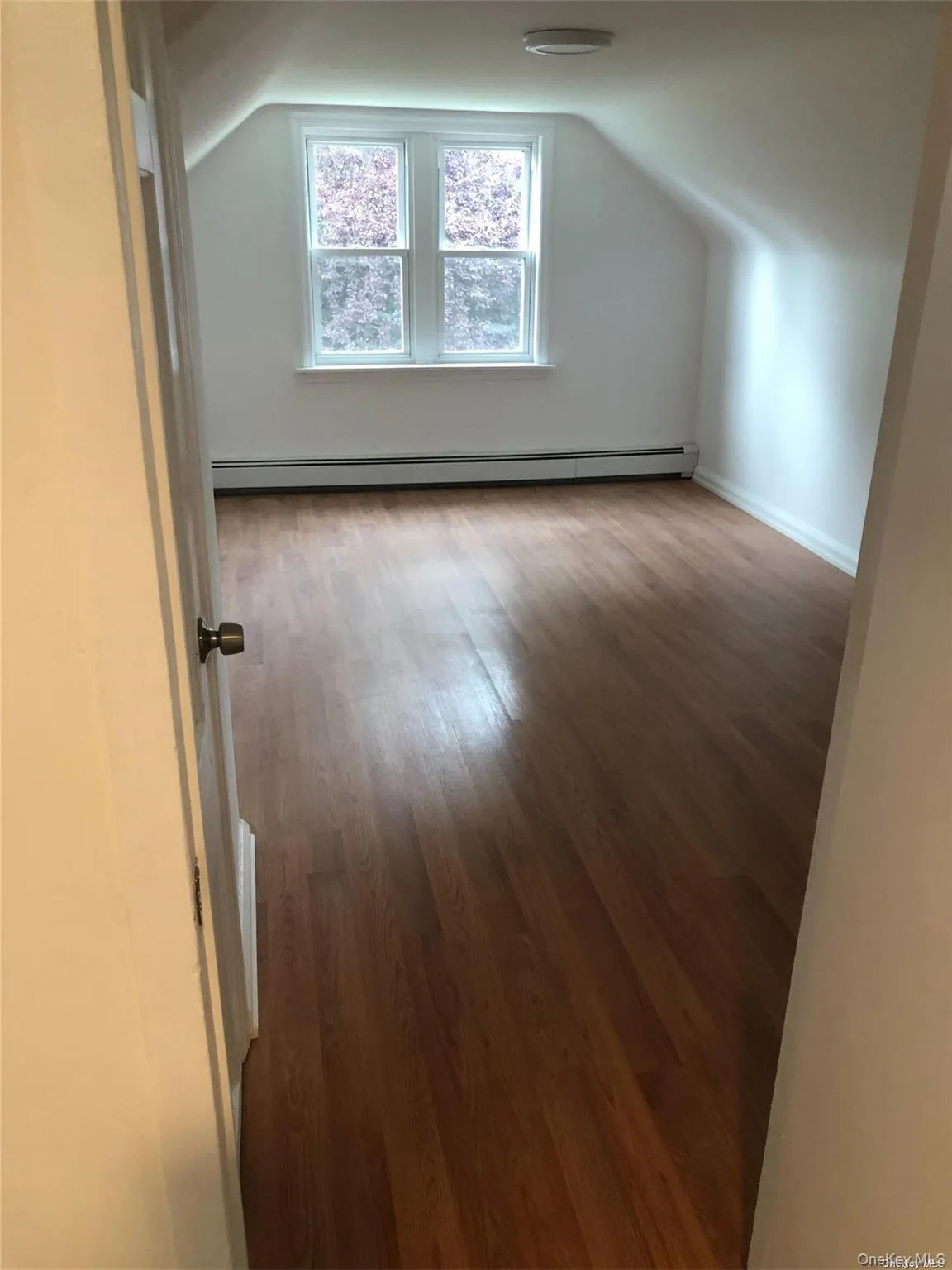 20 10th Street, Oyster Bay, NY, 2 Bedrooms Bedrooms, 4 Rooms Rooms,1 BathroomBathrooms,Residential Lease,For Rent,10th,0,1013957 20 10th Street, Oyster Bay, NY, 2 Bedrooms Bedrooms, 4 Rooms Rooms,1 BathroomBathrooms,Residential Lease,For Rent,10th,0,1013957