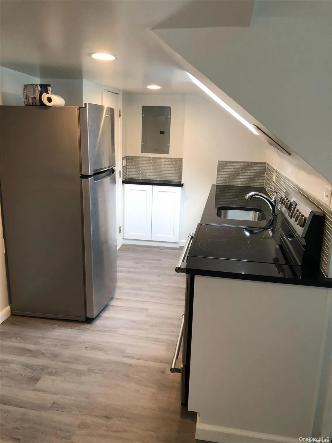 20 10th Street, Oyster Bay, NY, 2 Bedrooms Bedrooms, 4 Rooms Rooms,1 BathroomBathrooms,Residential Lease,For Rent,10th,0,1013957 20 10th Street, Oyster Bay, NY, 2 Bedrooms Bedrooms, 4 Rooms Rooms,1 BathroomBathrooms,Residential Lease,For Rent,10th,0,1013957