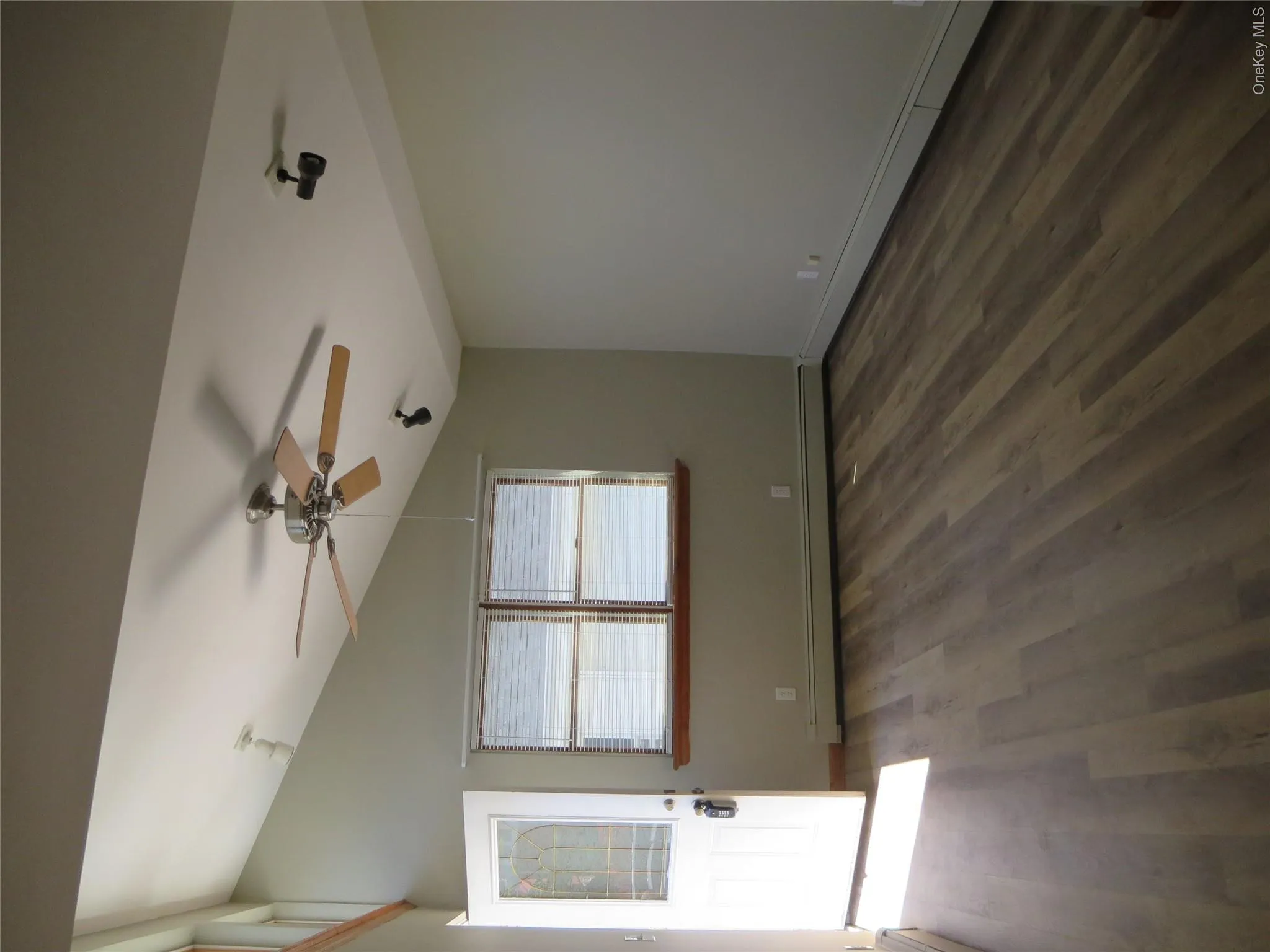 Vaulted ceilings. Light and bright. Vaulted ceilings. Light and bright.