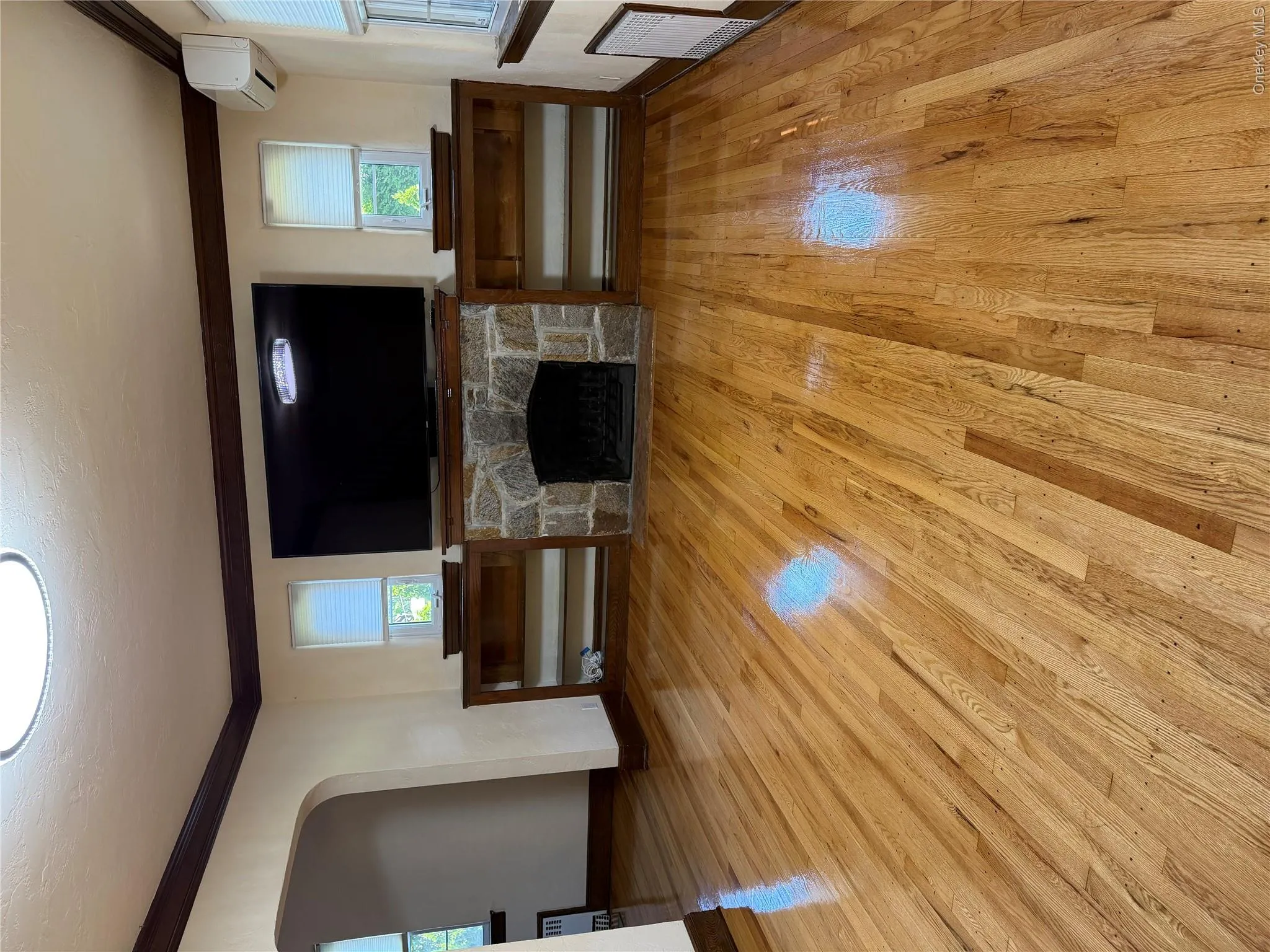 27 Upland Road, North Hempstead, NY, 3 Bedrooms Bedrooms, 8 Rooms Rooms,2 BathroomsBathrooms,Residential Lease,For Rent,Upland,0,1013961 27 Upland Road, North Hempstead, NY, 3 Bedrooms Bedrooms, 8 Rooms Rooms,2 BathroomsBathrooms,Residential Lease,For Rent,Upland,0,1013961