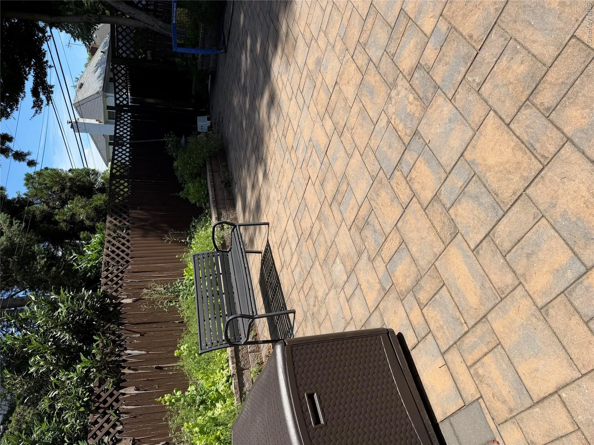 27 Upland Road, North Hempstead, NY, 3 Bedrooms Bedrooms, 8 Rooms Rooms,2 BathroomsBathrooms,Residential Lease,For Rent,Upland,0,1013961 27 Upland Road, North Hempstead, NY, 3 Bedrooms Bedrooms, 8 Rooms Rooms,2 BathroomsBathrooms,Residential Lease,For Rent,Upland,0,1013961