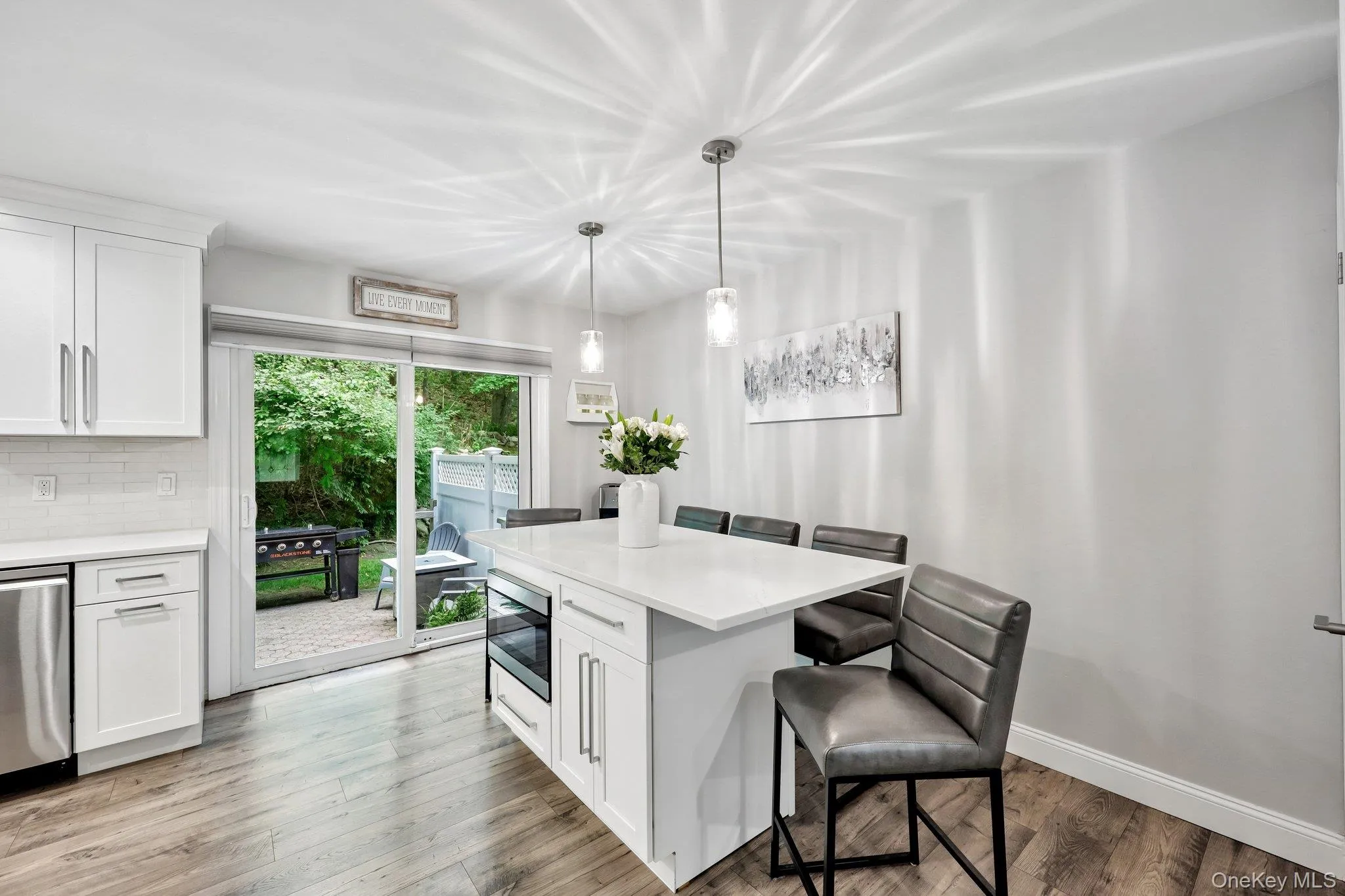16 Chase Commons, Brookhaven, NY, 2 Bedrooms Bedrooms, 5 Rooms Rooms,1 BathroomBathrooms,Residential,For Rent,Chase,0,1013962 16 Chase Commons, Brookhaven, NY, 2 Bedrooms Bedrooms, 5 Rooms Rooms,1 BathroomBathrooms,Residential,For Rent,Chase,0,1013962