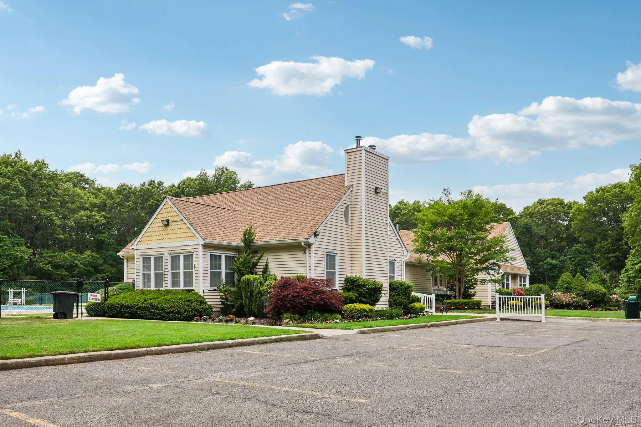 16 Chase Commons, Brookhaven, NY, 2 Bedrooms Bedrooms, 5 Rooms Rooms,1 BathroomBathrooms,Residential,For Rent,Chase,0,1013962 16 Chase Commons, Brookhaven, NY, 2 Bedrooms Bedrooms, 5 Rooms Rooms,1 BathroomBathrooms,Residential,For Rent,Chase,0,1013962