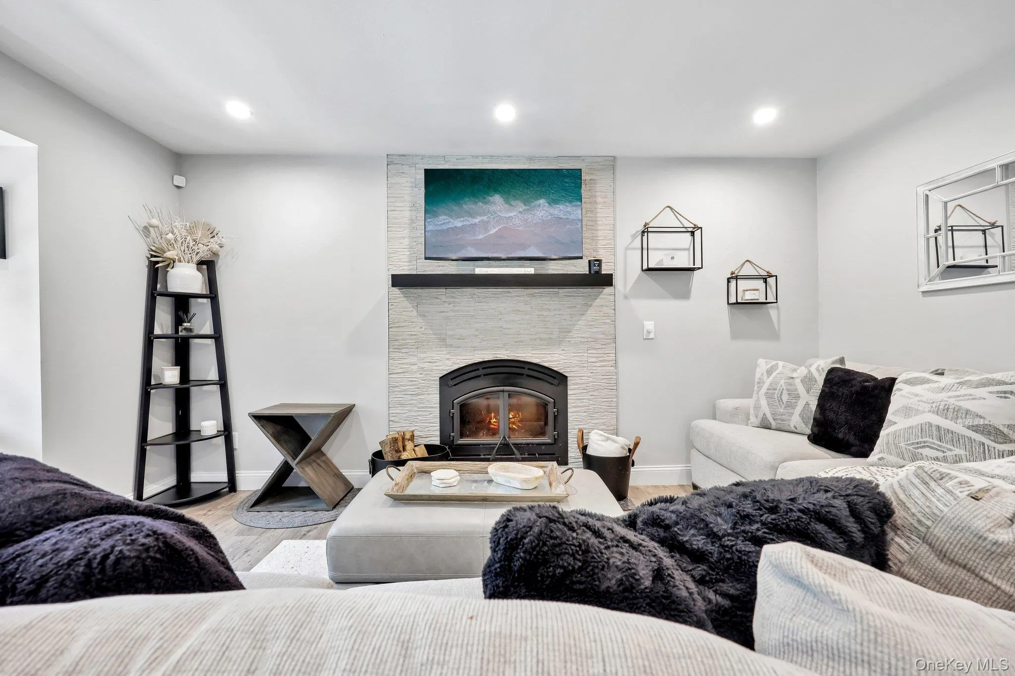 16 Chase Commons, Brookhaven, NY, 2 Bedrooms Bedrooms, 5 Rooms Rooms,1 BathroomBathrooms,Residential,For Rent,Chase,0,1013962 16 Chase Commons, Brookhaven, NY, 2 Bedrooms Bedrooms, 5 Rooms Rooms,1 BathroomBathrooms,Residential,For Rent,Chase,0,1013962