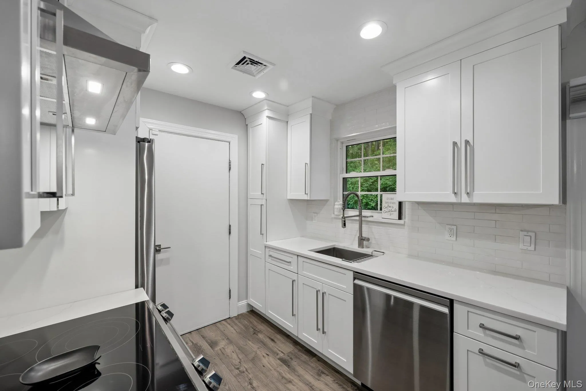 16 Chase Commons, Brookhaven, NY, 2 Bedrooms Bedrooms, 5 Rooms Rooms,1 BathroomBathrooms,Residential,For Rent,Chase,0,1013962 16 Chase Commons, Brookhaven, NY, 2 Bedrooms Bedrooms, 5 Rooms Rooms,1 BathroomBathrooms,Residential,For Rent,Chase,0,1013962
