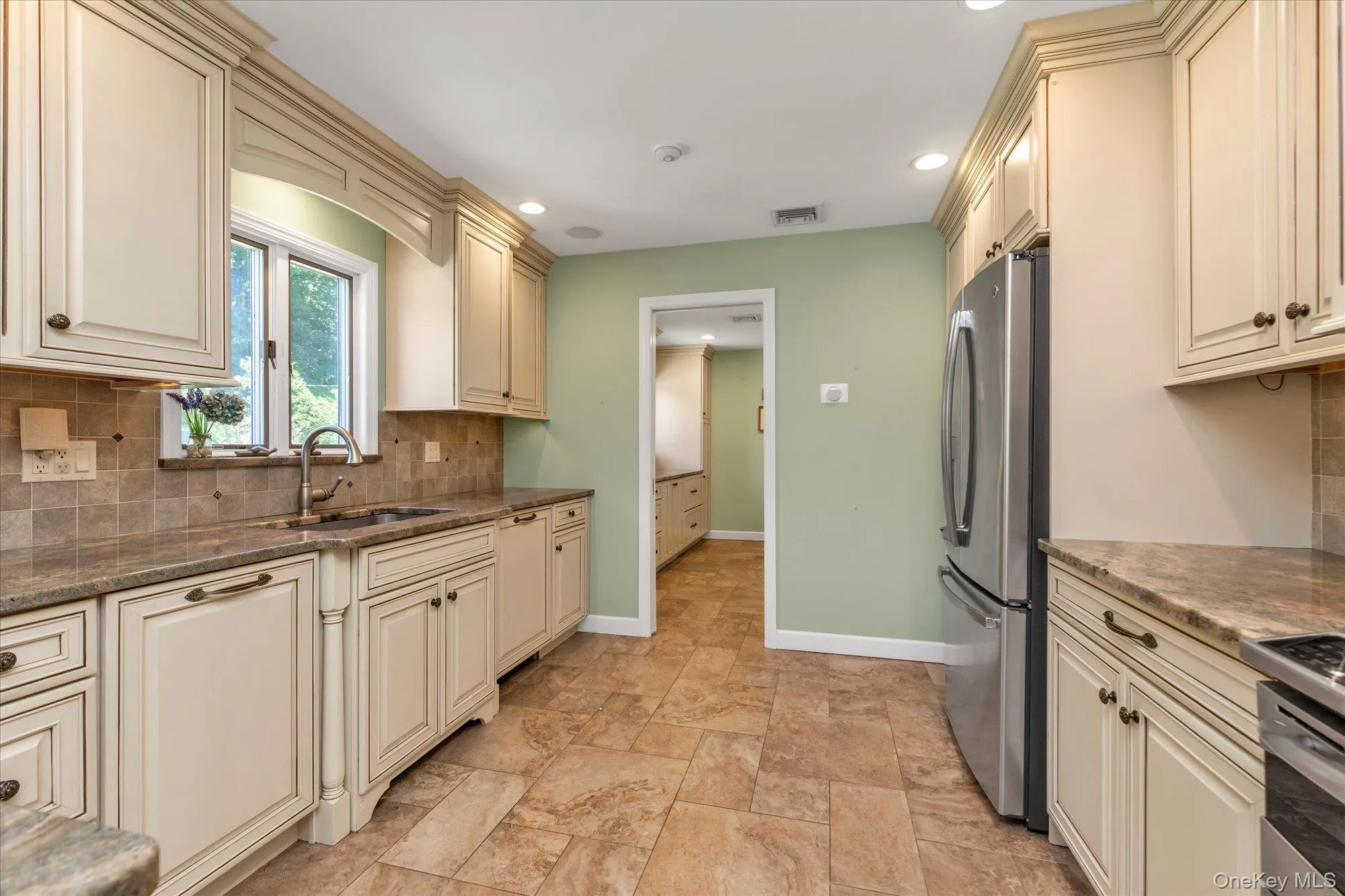 13 Darby Place, Oyster Bay, NY, 4 Bedrooms Bedrooms, 9 Rooms Rooms,2 BathroomsBathrooms,Residential,For Rent,Darby,0,1013963 13 Darby Place, Oyster Bay, NY, 4 Bedrooms Bedrooms, 9 Rooms Rooms,2 BathroomsBathrooms,Residential,For Rent,Darby,0,1013963