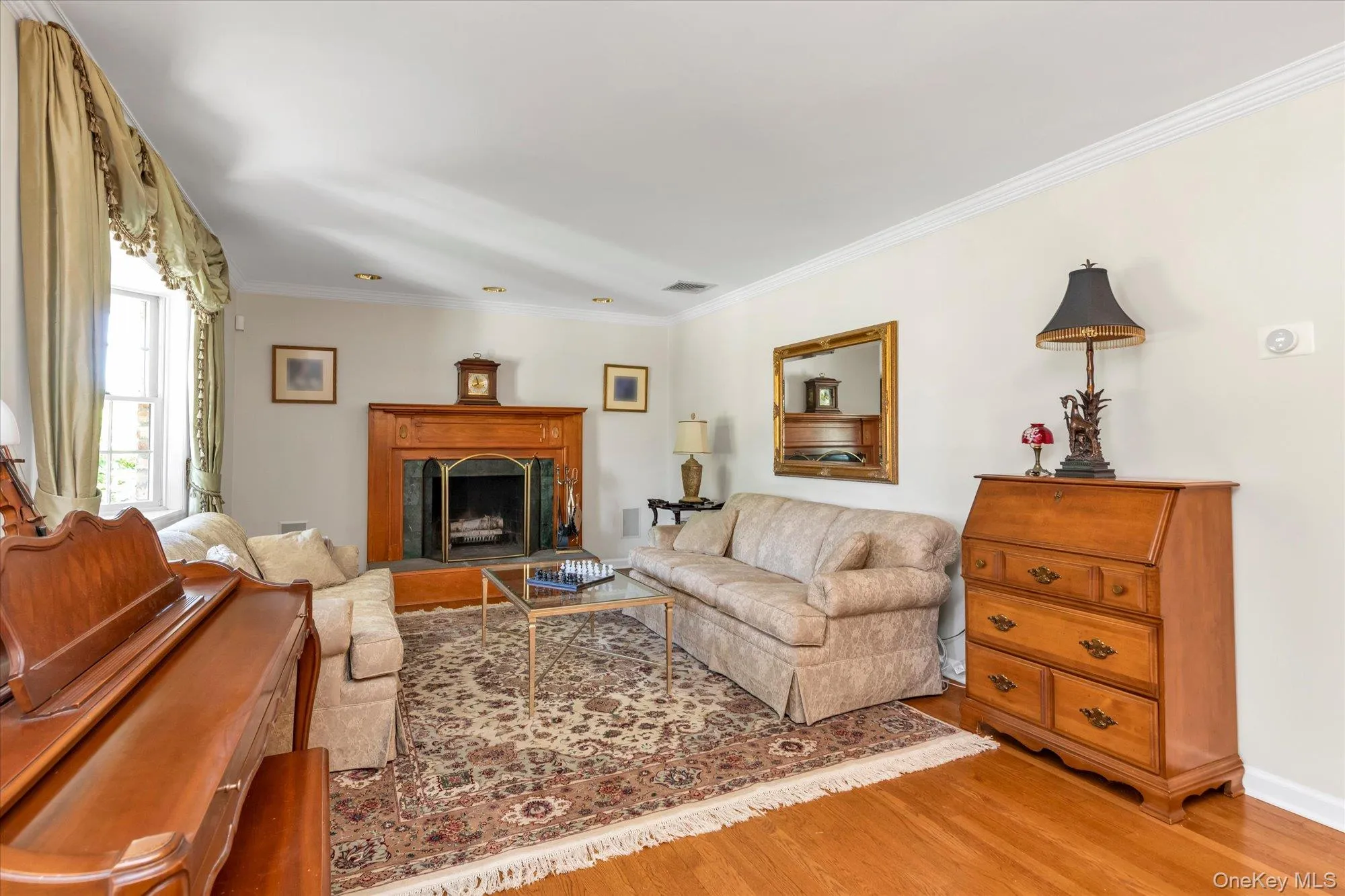 13 Darby Place, Oyster Bay, NY, 4 Bedrooms Bedrooms, 9 Rooms Rooms,2 BathroomsBathrooms,Residential,For Rent,Darby,0,1013963 13 Darby Place, Oyster Bay, NY, 4 Bedrooms Bedrooms, 9 Rooms Rooms,2 BathroomsBathrooms,Residential,For Rent,Darby,0,1013963