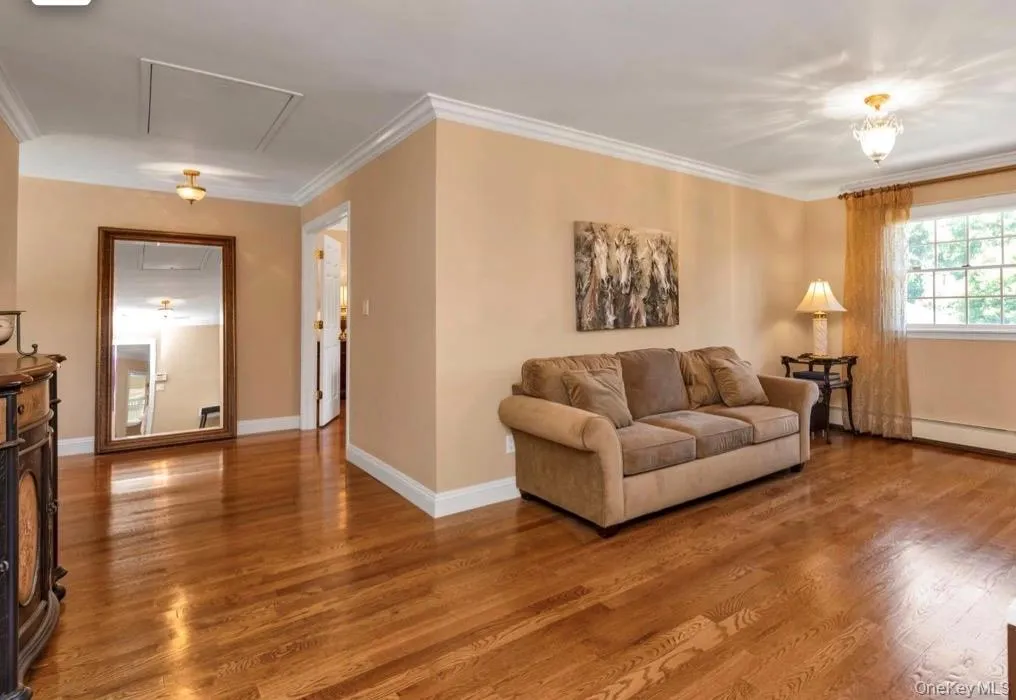 13 Darby Place, Oyster Bay, NY, 4 Bedrooms Bedrooms, 9 Rooms Rooms,2 BathroomsBathrooms,Residential,For Rent,Darby,0,1013963 13 Darby Place, Oyster Bay, NY, 4 Bedrooms Bedrooms, 9 Rooms Rooms,2 BathroomsBathrooms,Residential,For Rent,Darby,0,1013963