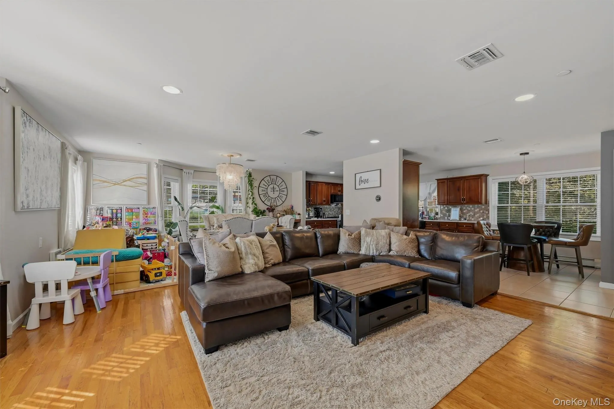42 Leonard Street, Haverstraw, NY, 3 Bedrooms Bedrooms, 7 Rooms Rooms,2 BathroomsBathrooms,Residential Lease,For Rent,Leonard,0,1013969 42 Leonard Street, Haverstraw, NY, 3 Bedrooms Bedrooms, 7 Rooms Rooms,2 BathroomsBathrooms,Residential Lease,For Rent,Leonard,0,1013969