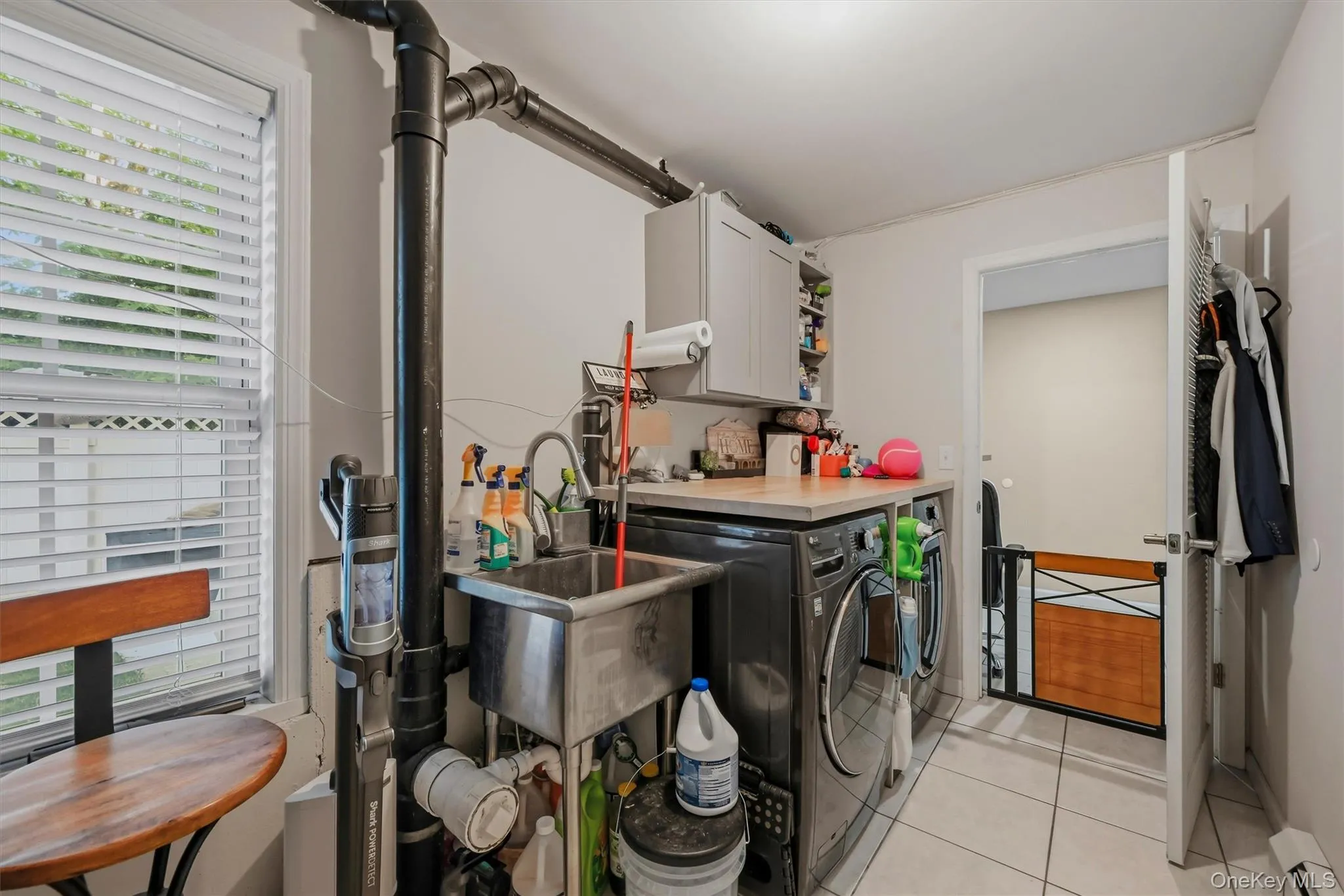 42 Leonard Street, Haverstraw, NY, 3 Bedrooms Bedrooms, 7 Rooms Rooms,2 BathroomsBathrooms,Residential Lease,For Rent,Leonard,0,1013969 42 Leonard Street, Haverstraw, NY, 3 Bedrooms Bedrooms, 7 Rooms Rooms,2 BathroomsBathrooms,Residential Lease,For Rent,Leonard,0,1013969