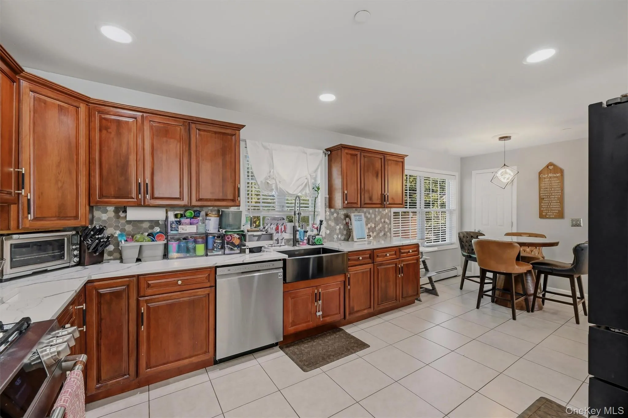 42 Leonard Street, Haverstraw, NY, 3 Bedrooms Bedrooms, 7 Rooms Rooms,2 BathroomsBathrooms,Residential Lease,For Rent,Leonard,0,1013969 42 Leonard Street, Haverstraw, NY, 3 Bedrooms Bedrooms, 7 Rooms Rooms,2 BathroomsBathrooms,Residential Lease,For Rent,Leonard,0,1013969