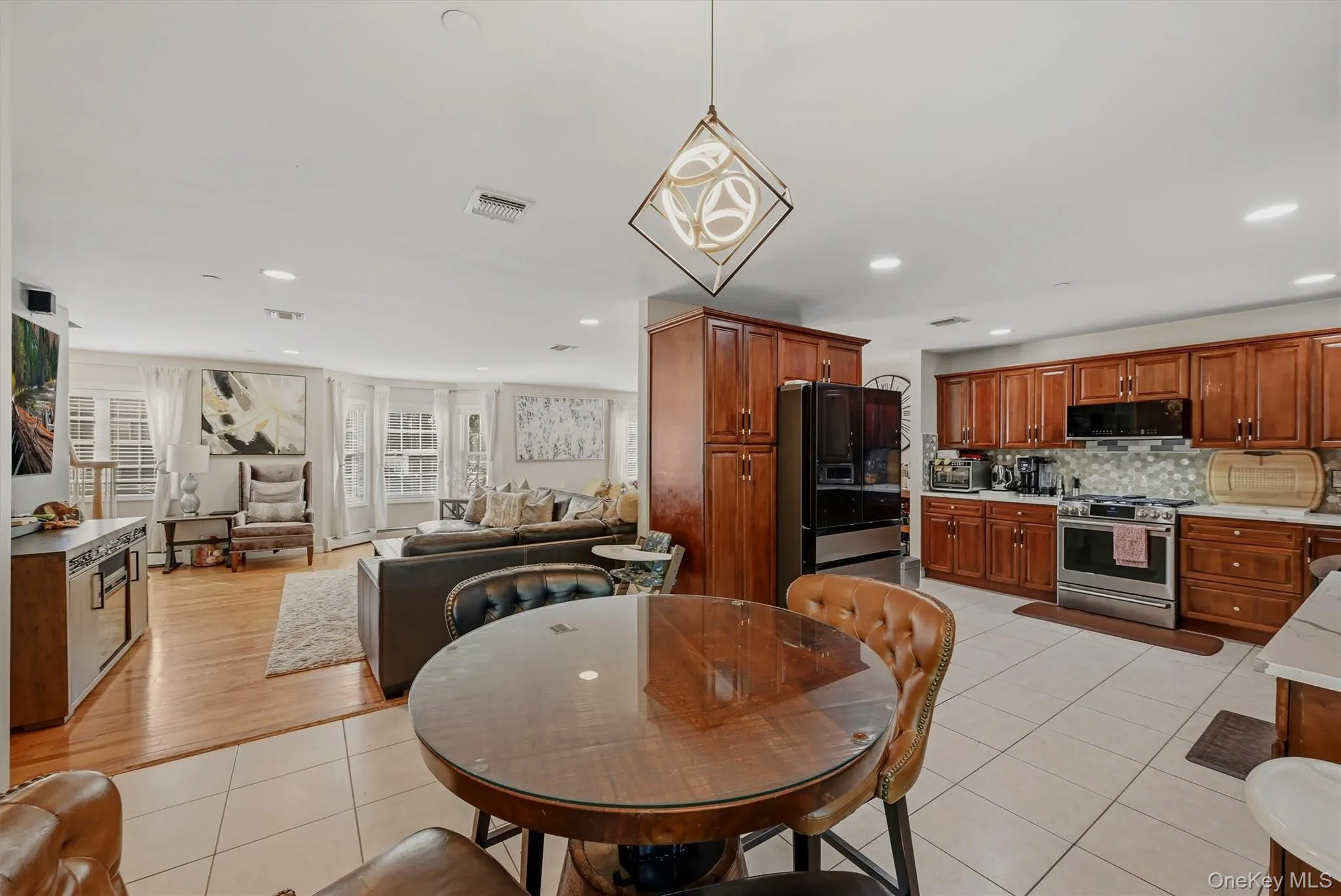 42 Leonard Street, Haverstraw, NY, 3 Bedrooms Bedrooms, 7 Rooms Rooms,2 BathroomsBathrooms,Residential Lease,For Rent,Leonard,0,1013969 42 Leonard Street, Haverstraw, NY, 3 Bedrooms Bedrooms, 7 Rooms Rooms,2 BathroomsBathrooms,Residential Lease,For Rent,Leonard,0,1013969