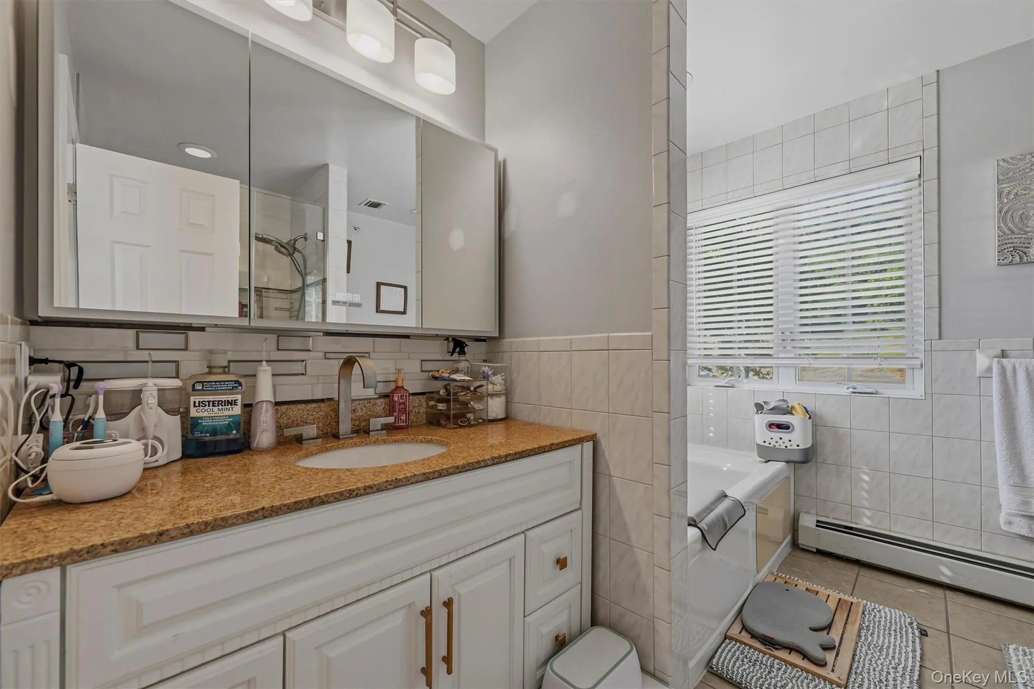 42 Leonard Street, Haverstraw, NY, 3 Bedrooms Bedrooms, 7 Rooms Rooms,2 BathroomsBathrooms,Residential Lease,For Rent,Leonard,0,1013969 42 Leonard Street, Haverstraw, NY, 3 Bedrooms Bedrooms, 7 Rooms Rooms,2 BathroomsBathrooms,Residential Lease,For Rent,Leonard,0,1013969