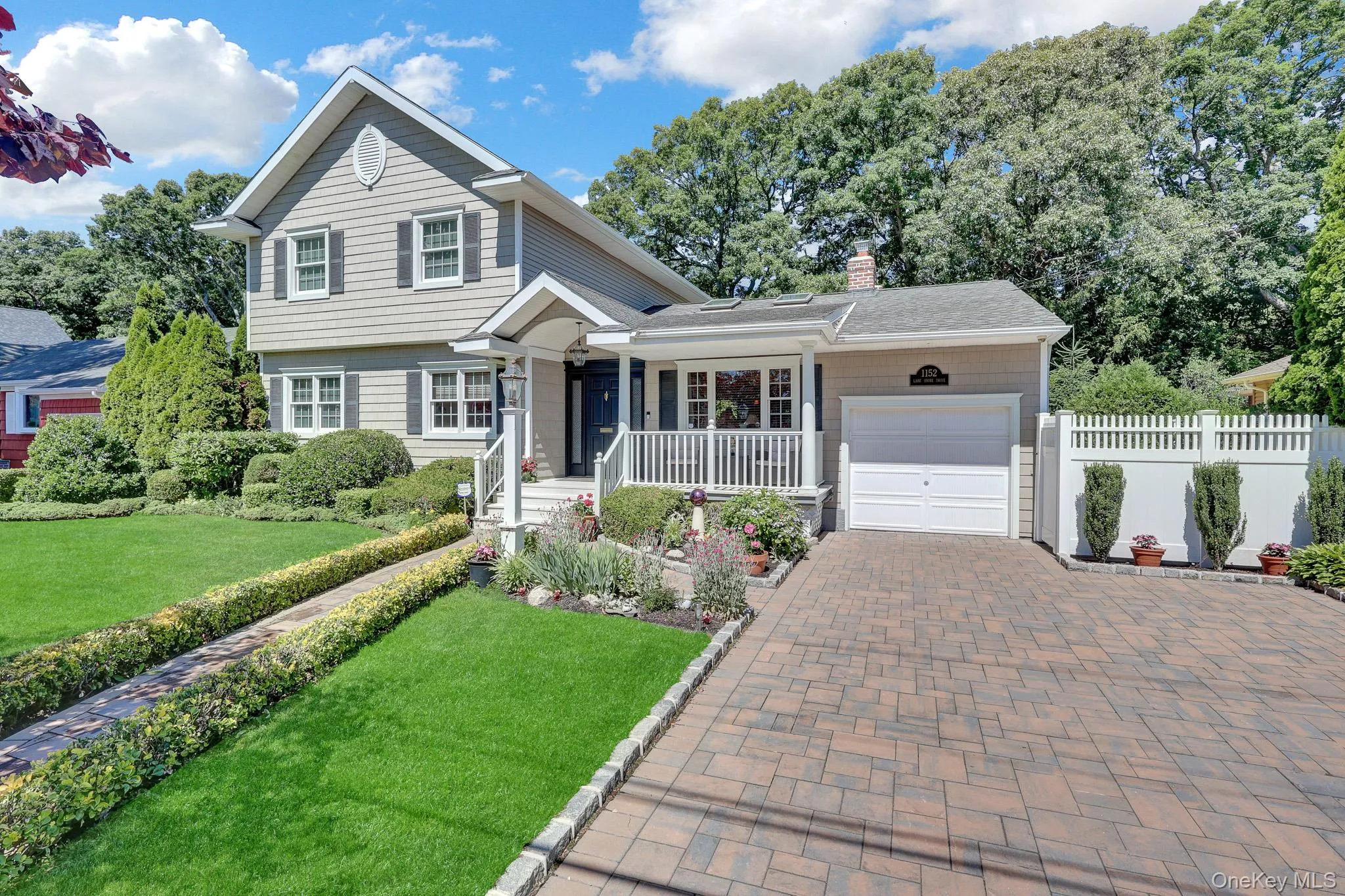1152 Lakeshore Drive, Oyster Bay, NY, 4 Bedrooms Bedrooms, 7 Rooms Rooms,2 BathroomsBathrooms,Residential,For Rent,Lakeshore,0,1013971 1152 Lakeshore Drive, Oyster Bay, NY, 4 Bedrooms Bedrooms, 7 Rooms Rooms,2 BathroomsBathrooms,Residential,For Rent,Lakeshore,0,1013971