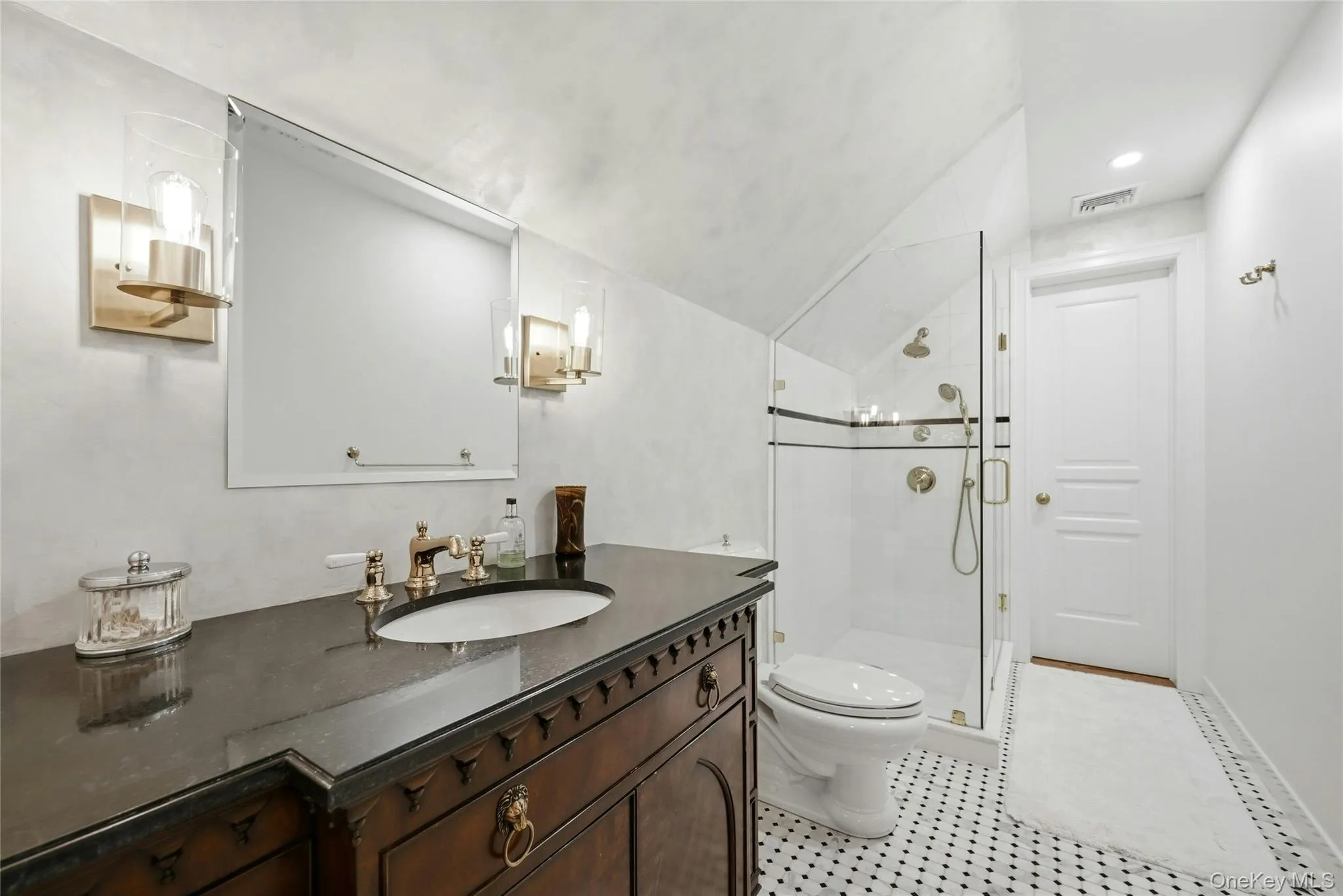 48 Tammys Lane, Oyster Bay, NY, 6 Bedrooms Bedrooms, 13 Rooms Rooms,7 BathroomsBathrooms,Residential,For Rent,Tammys,0,KEY1013974 48 Tammys Lane, Oyster Bay, NY, 6 Bedrooms Bedrooms, 13 Rooms Rooms,7 BathroomsBathrooms,Residential,For Rent,Tammys,0,KEY1013974