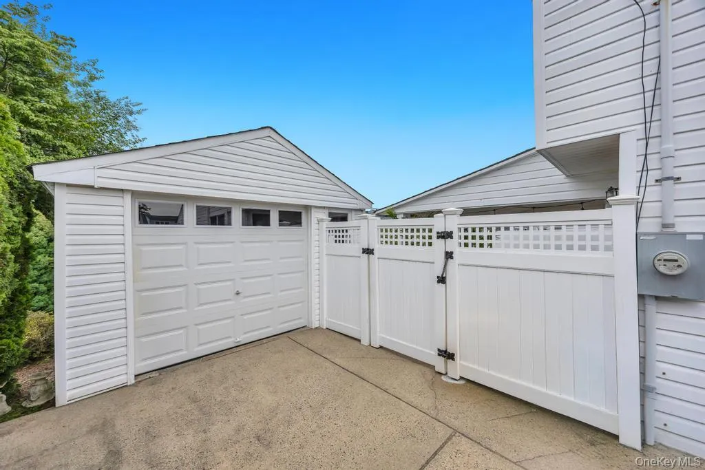 66 Vincent Road, Oyster Bay, NY, 4 Bedrooms Bedrooms, 8 Rooms Rooms,2 BathroomsBathrooms,Residential,For Rent,Vincent,0,1013975 66 Vincent Road, Oyster Bay, NY, 4 Bedrooms Bedrooms, 8 Rooms Rooms,2 BathroomsBathrooms,Residential,For Rent,Vincent,0,1013975