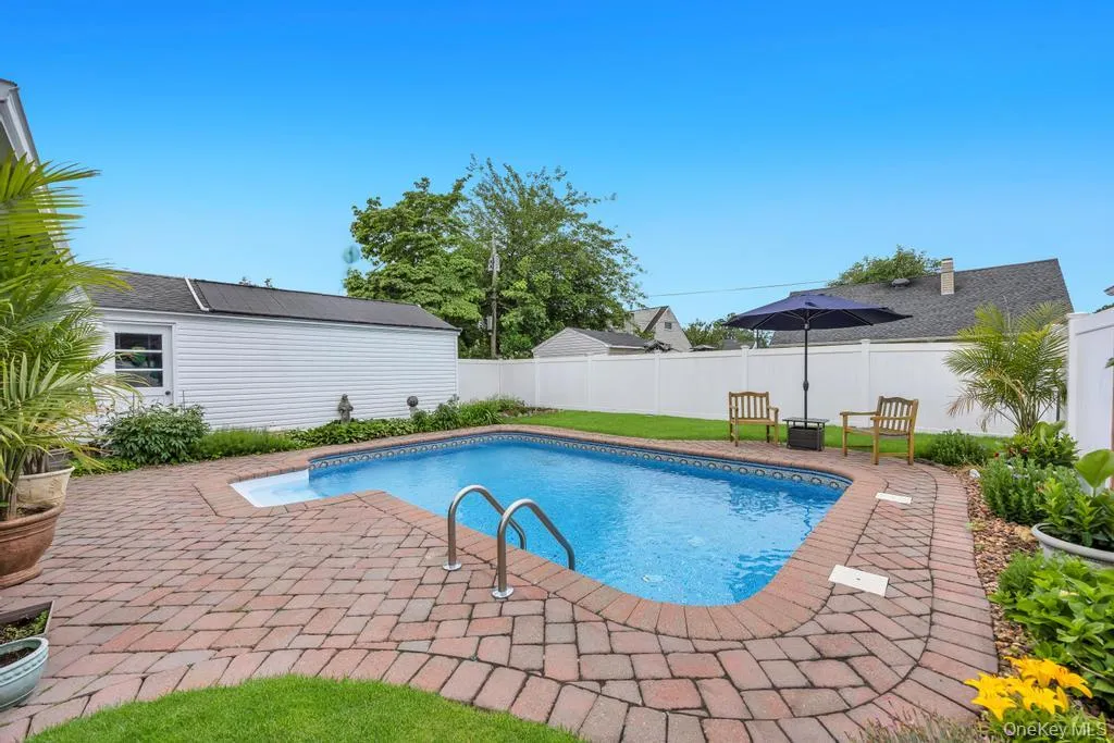66 Vincent Road, Oyster Bay, NY, 4 Bedrooms Bedrooms, 8 Rooms Rooms,2 BathroomsBathrooms,Residential,For Rent,Vincent,0,1013975 66 Vincent Road, Oyster Bay, NY, 4 Bedrooms Bedrooms, 8 Rooms Rooms,2 BathroomsBathrooms,Residential,For Rent,Vincent,0,1013975