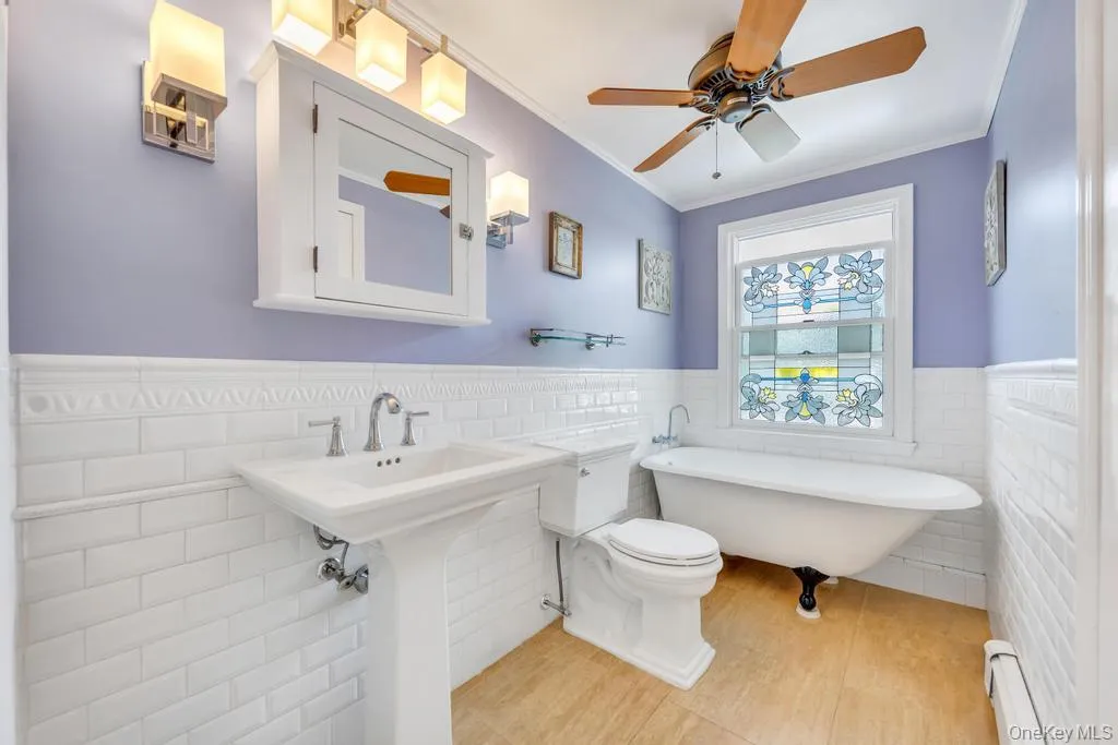 66 Vincent Road, Oyster Bay, NY, 4 Bedrooms Bedrooms, 8 Rooms Rooms,2 BathroomsBathrooms,Residential,For Rent,Vincent,0,1013975 66 Vincent Road, Oyster Bay, NY, 4 Bedrooms Bedrooms, 8 Rooms Rooms,2 BathroomsBathrooms,Residential,For Rent,Vincent,0,1013975