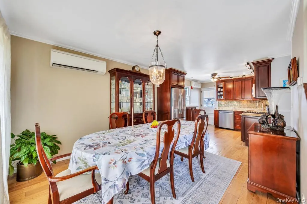66 Vincent Road, Oyster Bay, NY, 4 Bedrooms Bedrooms, 8 Rooms Rooms,2 BathroomsBathrooms,Residential,For Rent,Vincent,0,1013975 66 Vincent Road, Oyster Bay, NY, 4 Bedrooms Bedrooms, 8 Rooms Rooms,2 BathroomsBathrooms,Residential,For Rent,Vincent,0,1013975