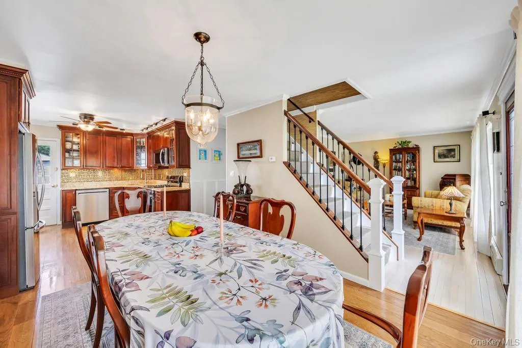66 Vincent Road, Oyster Bay, NY, 4 Bedrooms Bedrooms, 8 Rooms Rooms,2 BathroomsBathrooms,Residential,For Rent,Vincent,0,1013975 66 Vincent Road, Oyster Bay, NY, 4 Bedrooms Bedrooms, 8 Rooms Rooms,2 BathroomsBathrooms,Residential,For Rent,Vincent,0,1013975