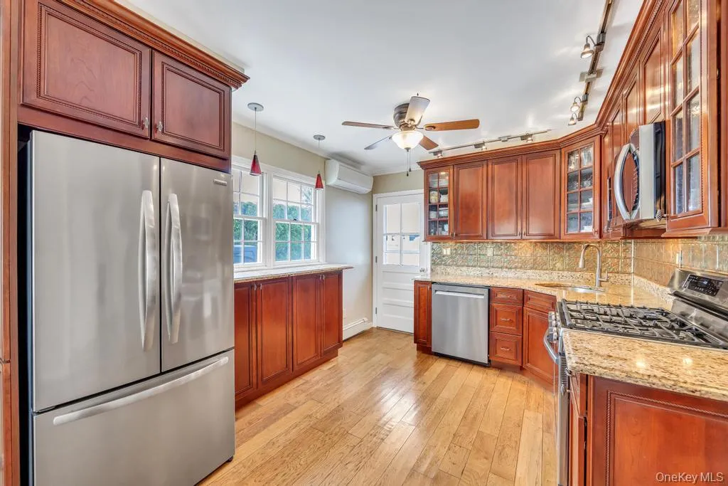 66 Vincent Road, Oyster Bay, NY, 4 Bedrooms Bedrooms, 8 Rooms Rooms,2 BathroomsBathrooms,Residential,For Rent,Vincent,0,1013975 66 Vincent Road, Oyster Bay, NY, 4 Bedrooms Bedrooms, 8 Rooms Rooms,2 BathroomsBathrooms,Residential,For Rent,Vincent,0,1013975
