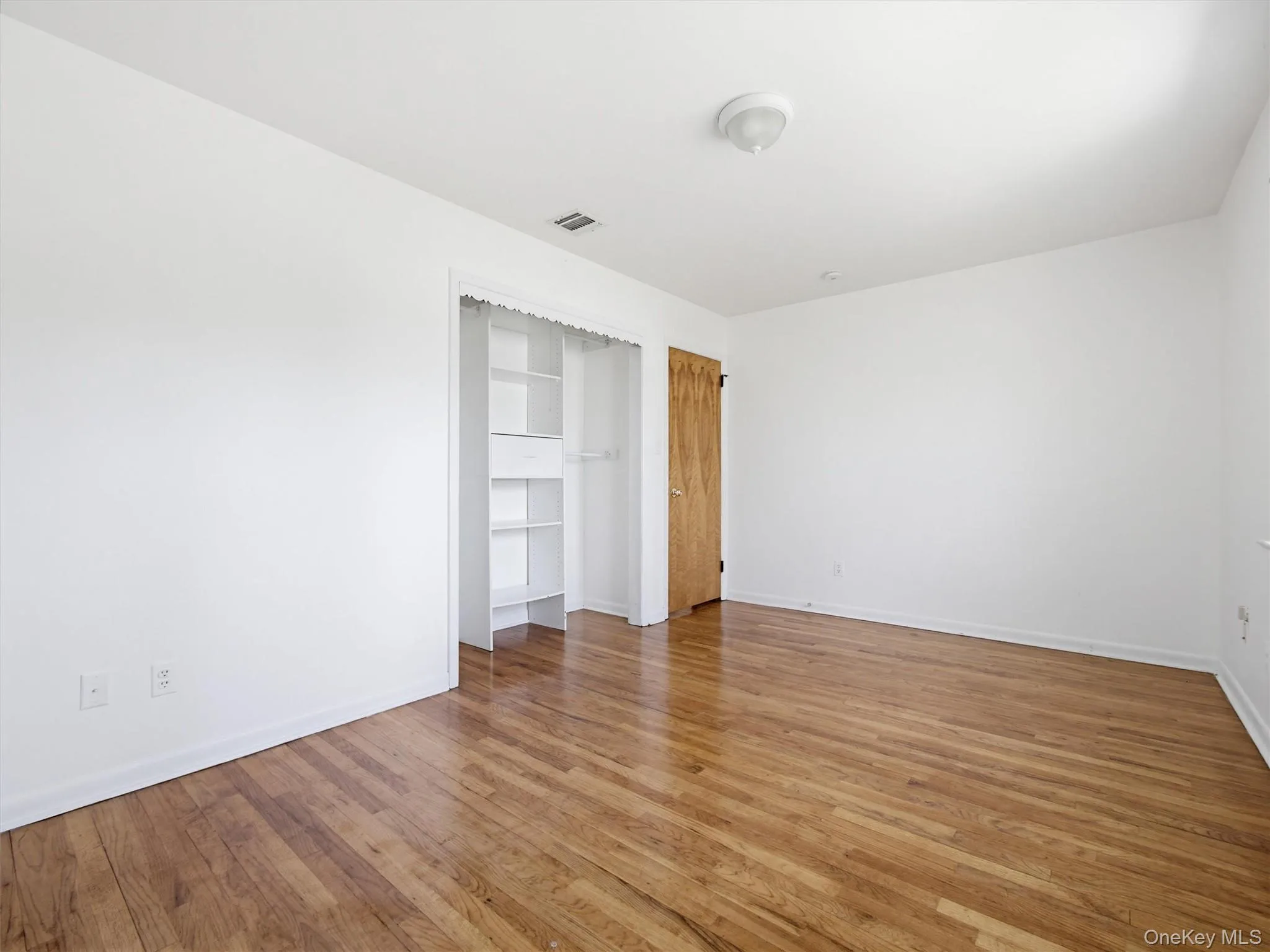 11 Willow Drive, Ramapo, NY, 5 Bedrooms Bedrooms, 9 Rooms Rooms,2 BathroomsBathrooms,Residential,For Rent,Willow,0,1013978 11 Willow Drive, Ramapo, NY, 5 Bedrooms Bedrooms, 9 Rooms Rooms,2 BathroomsBathrooms,Residential,For Rent,Willow,0,1013978
