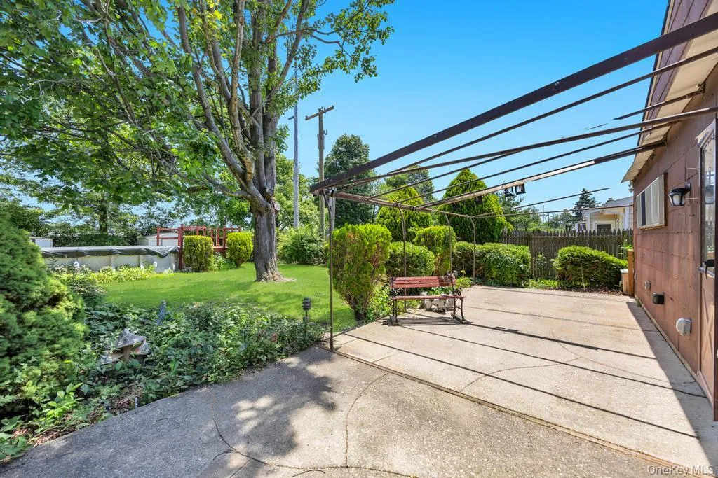 53 Bridle Lane, Oyster Bay, NY, 5 Bedrooms Bedrooms, 8 Rooms Rooms,1 BathroomBathrooms,Residential,For Rent,Bridle,0,1013979 53 Bridle Lane, Oyster Bay, NY, 5 Bedrooms Bedrooms, 8 Rooms Rooms,1 BathroomBathrooms,Residential,For Rent,Bridle,0,1013979