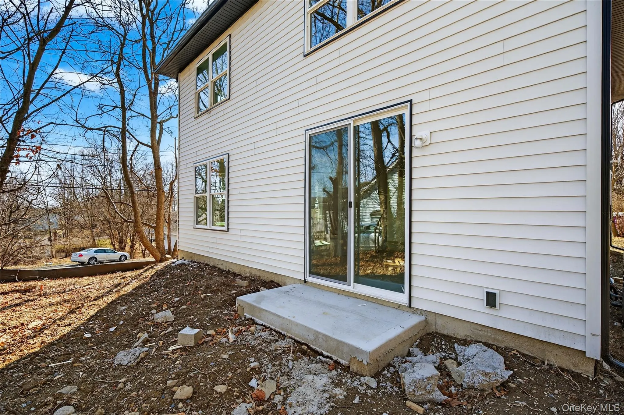 Notice the walk-out patio. Notice the walk-out patio.