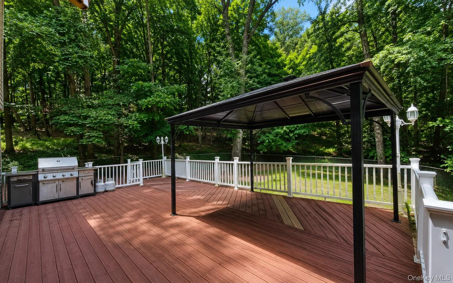 383 Route 32, Woodbury, NY, 4 Bedrooms Bedrooms, 10 Rooms Rooms,3 BathroomsBathrooms,Residential,For Rent,Route 32,0,KEY1013986 383 Route 32, Woodbury, NY, 4 Bedrooms Bedrooms, 10 Rooms Rooms,3 BathroomsBathrooms,Residential,For Rent,Route 32,0,KEY1013986