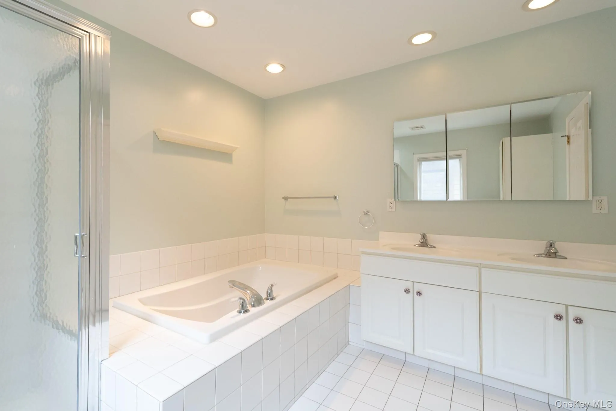 879 Heritage Hills, Somers, NY, 2 Bedrooms Bedrooms, 5 Rooms Rooms,2 BathroomsBathrooms,Residential,For Rent,Heritage,0,1013988 879 Heritage Hills, Somers, NY, 2 Bedrooms Bedrooms, 5 Rooms Rooms,2 BathroomsBathrooms,Residential,For Rent,Heritage,0,1013988